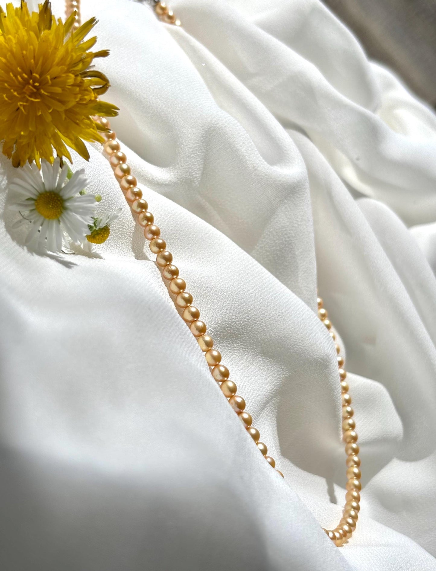 Golden Bloom: Spirit of Dandelions and Daisies Freshwater Pearl 925 Necklace (AAA Luster)