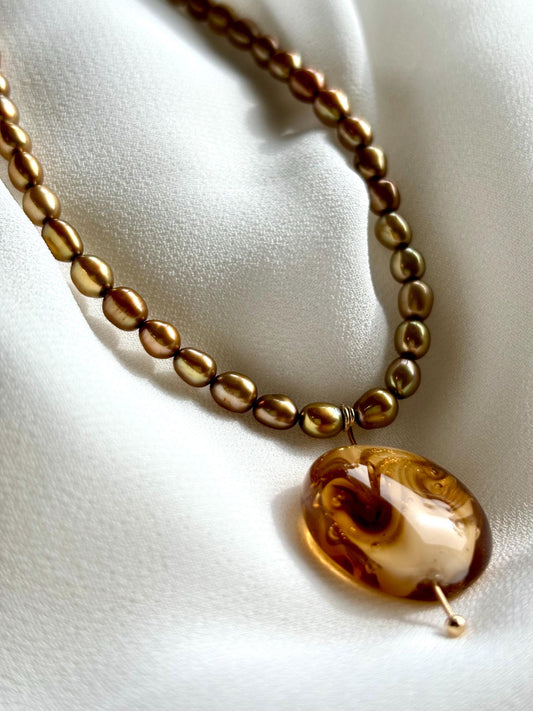 Caramel Latte: Afternoon Tea Bliss Pearl Necklace