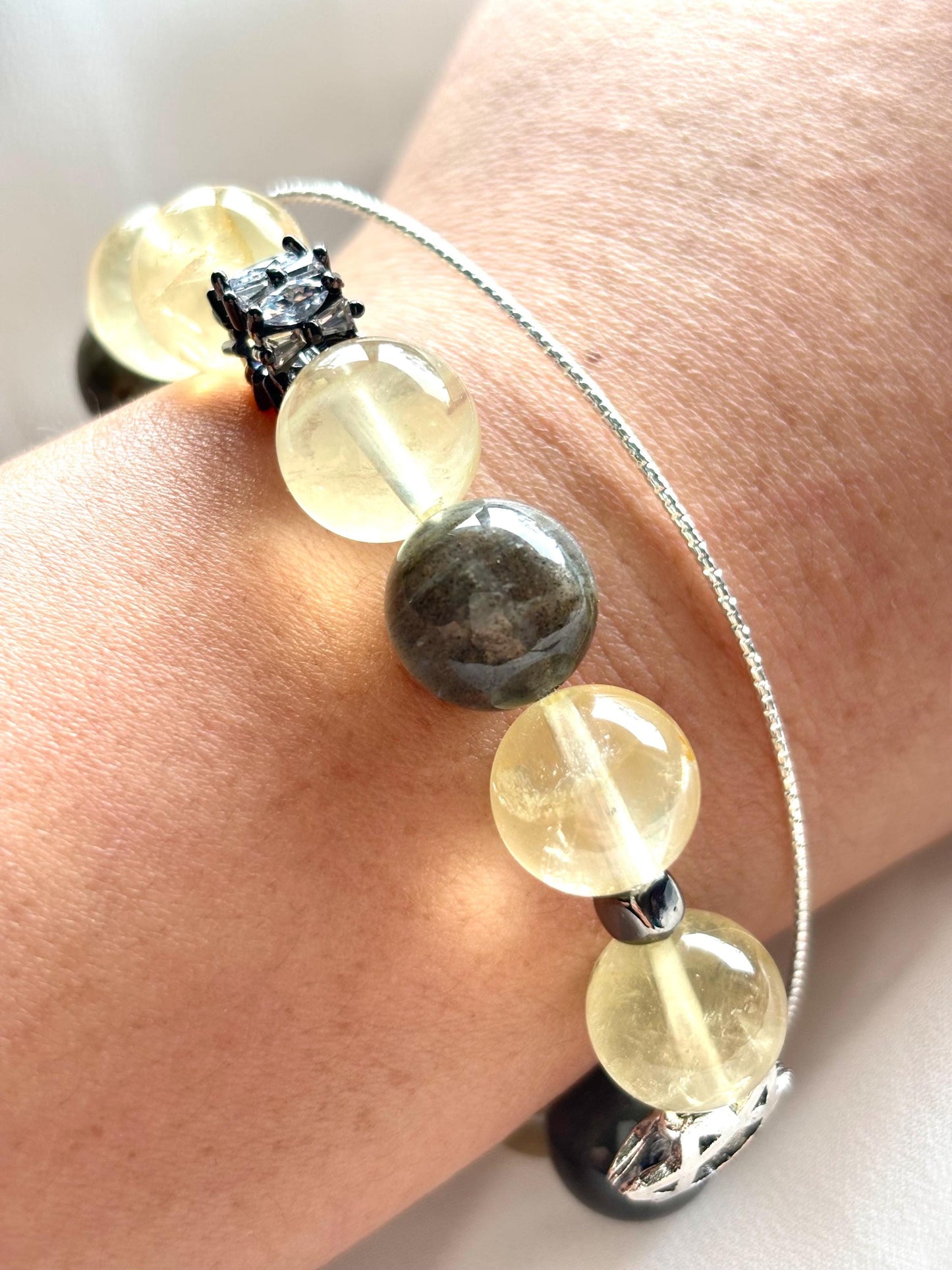 Lemon Quartz Labradorite Bracelet - Gemstone Jewelry with Star Charms