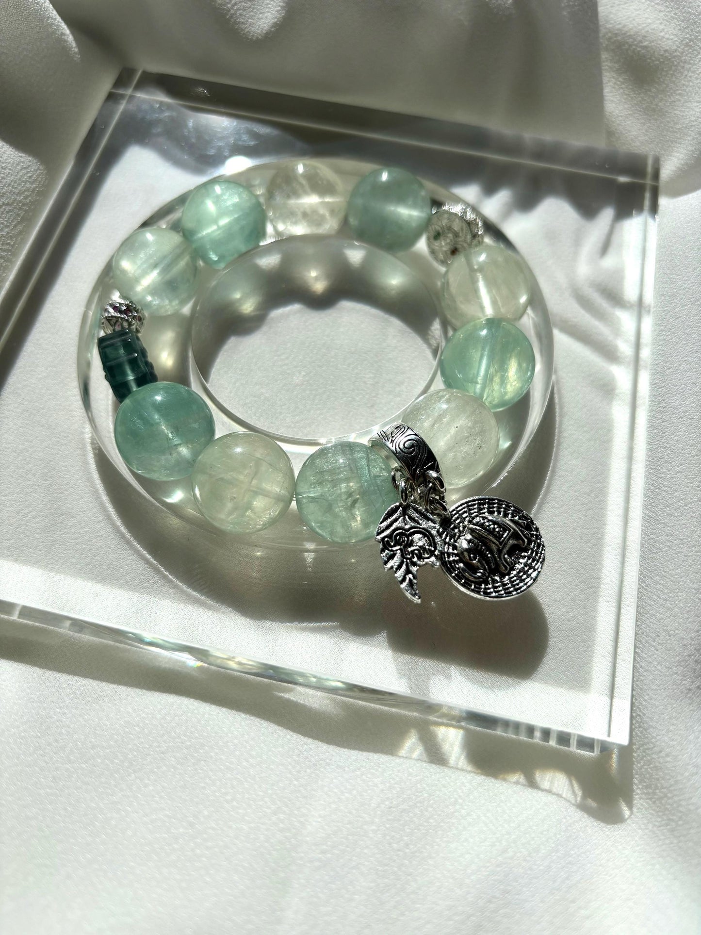 Fresh Golden Kiwi Mint Bubble Party Bracelet with Intricate Charms