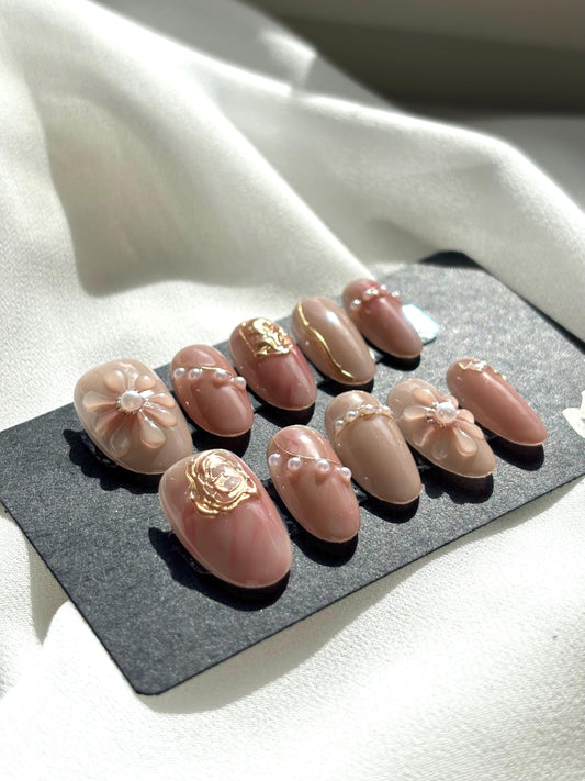 Peach Blossom Pearl Elegance Press-On Nail Set ( M available )
