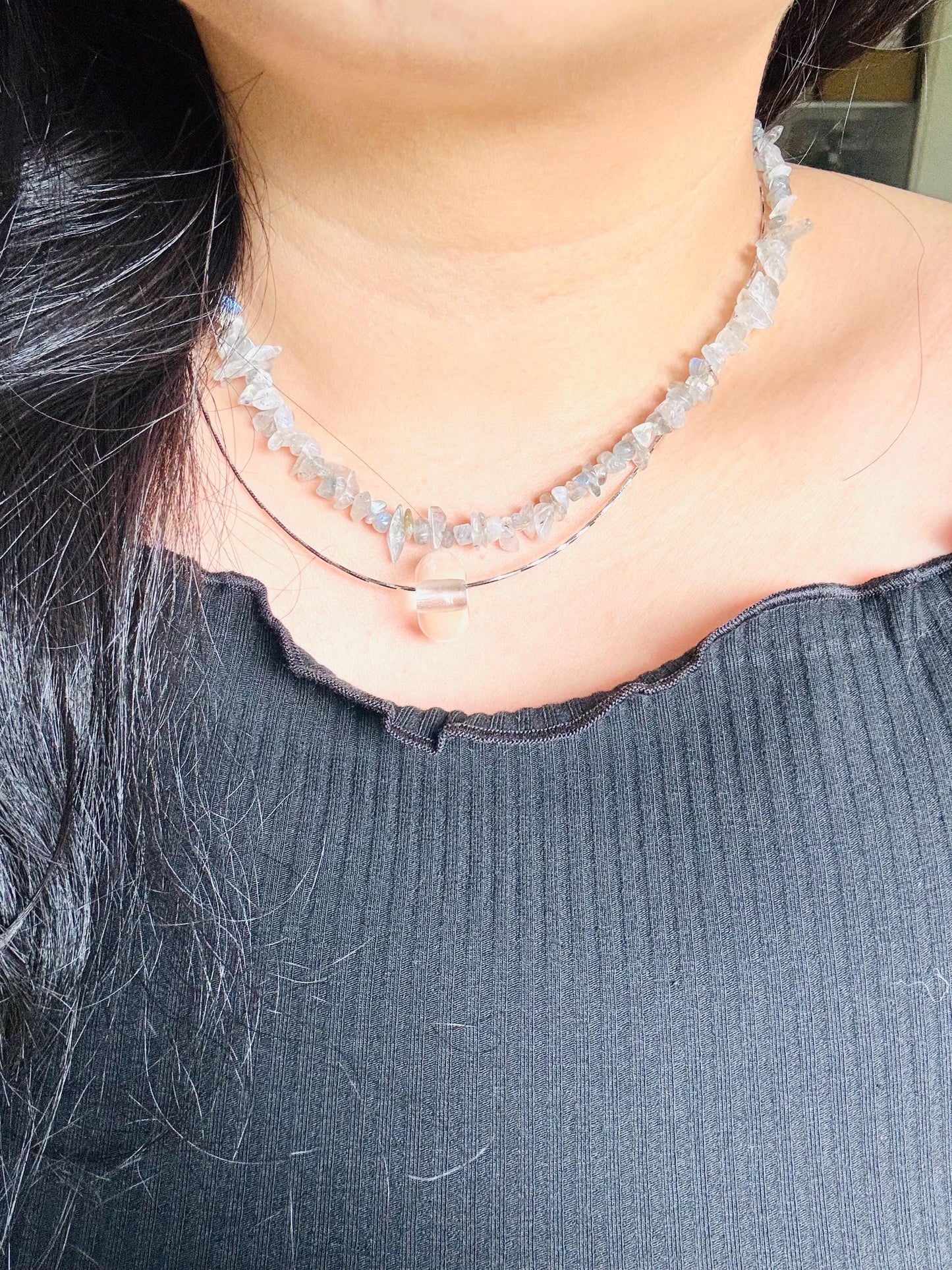 Minimalist Sterling Silver Elastic Collar with Clear Quartz Donut Pendant – 45cm Layering Necklace