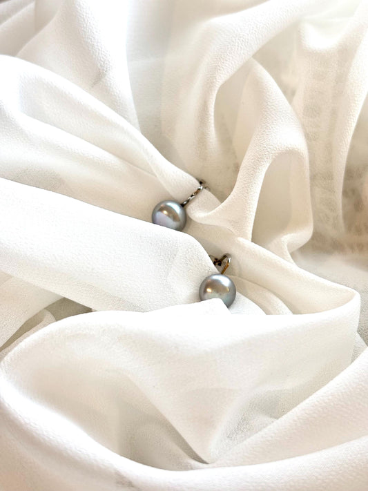 Silver Grey Freshwater Clip-On Earrings – No Piercing Needed