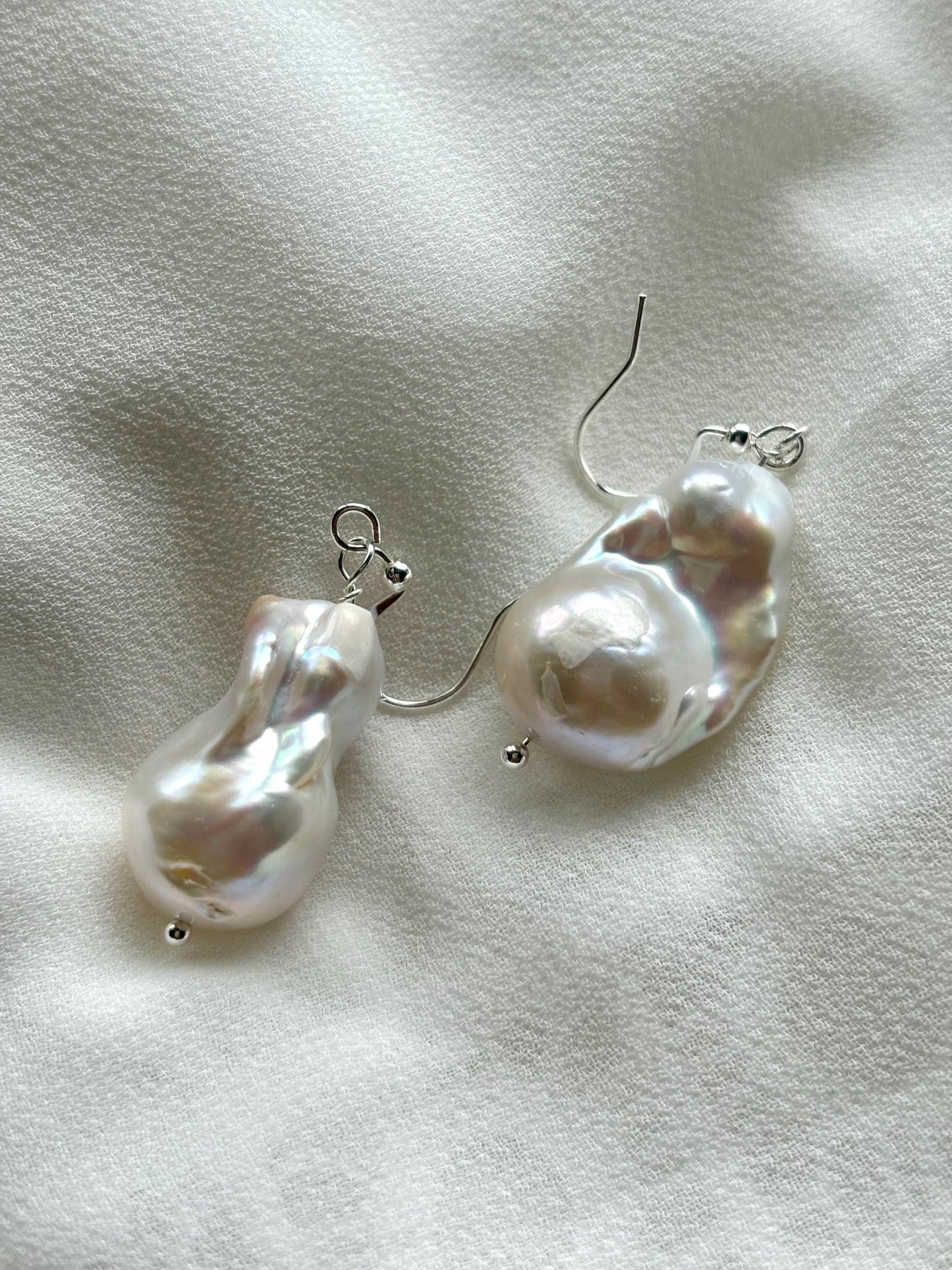 Fish Tail White Freshwater Baroque Earrings – Natural Shape & Color, Organic Texture A