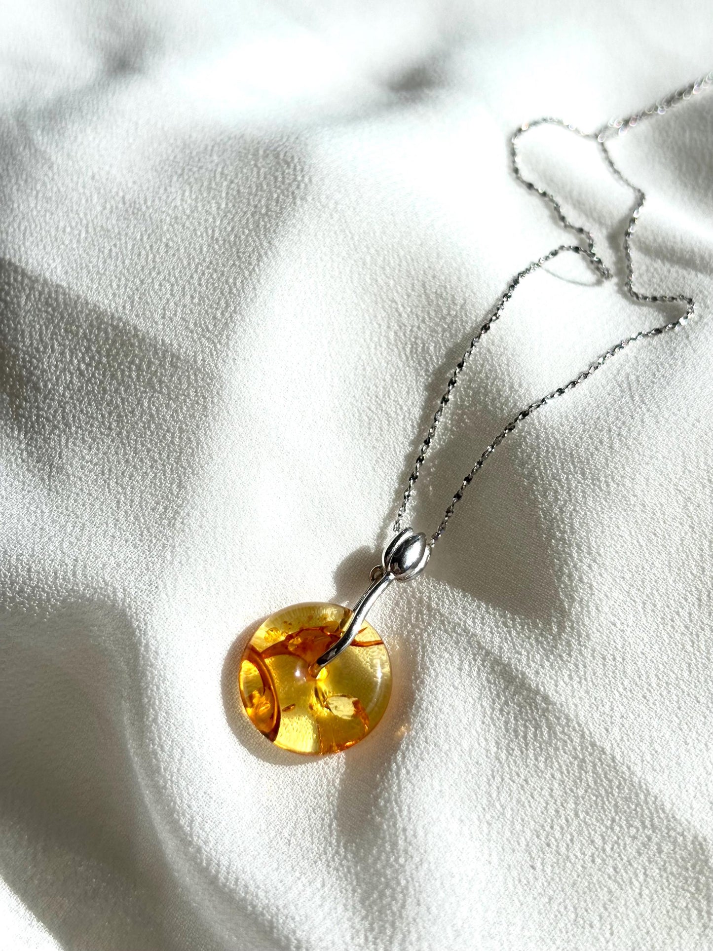 Golden Glow Float Flowers Amber Pendant Necklace - Minimalist Sterling Silver, 45cm