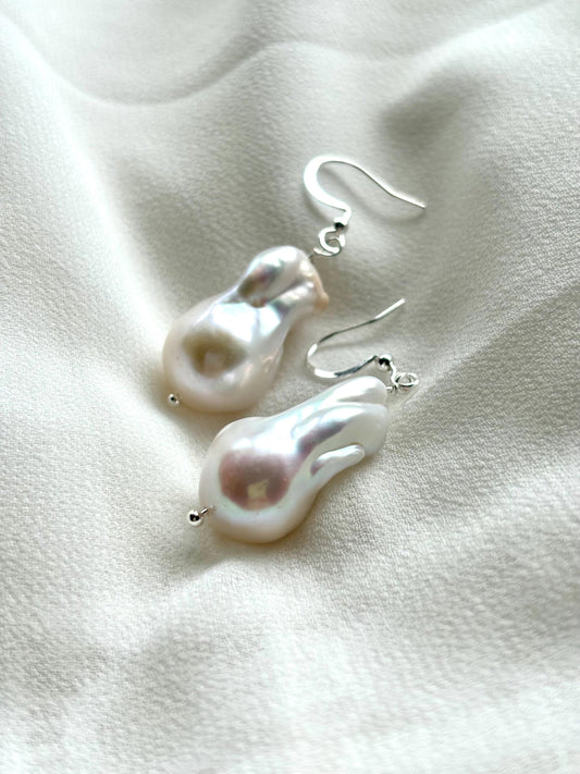 Fish Tail White Freshwater Baroque Earrings – Natural Shape & Color, Organic Texture A