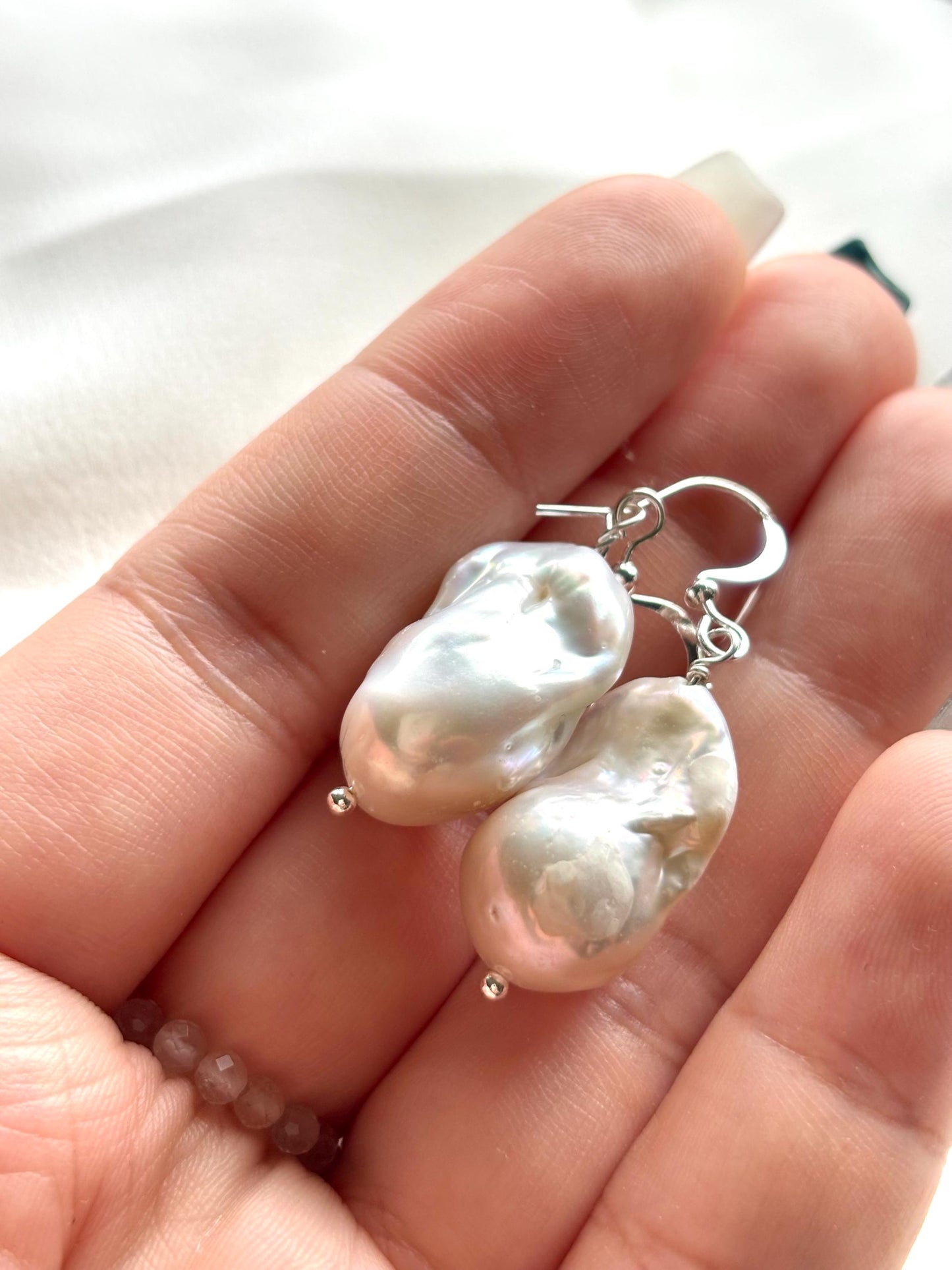 Fish Tail White Freshwater Baroque Earrings – Natural Shape & Color, Organic B
