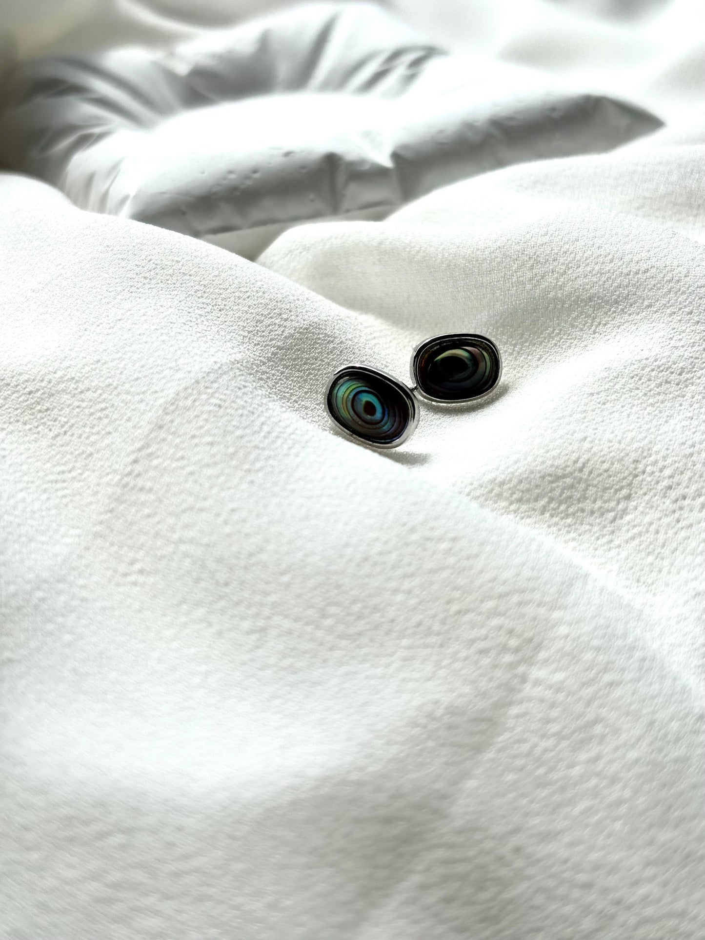 Elegant Mother-of-Pearl Studs with Black, Blue, Green Hues, and Spiral Pattern – Sterling Silver Wire
