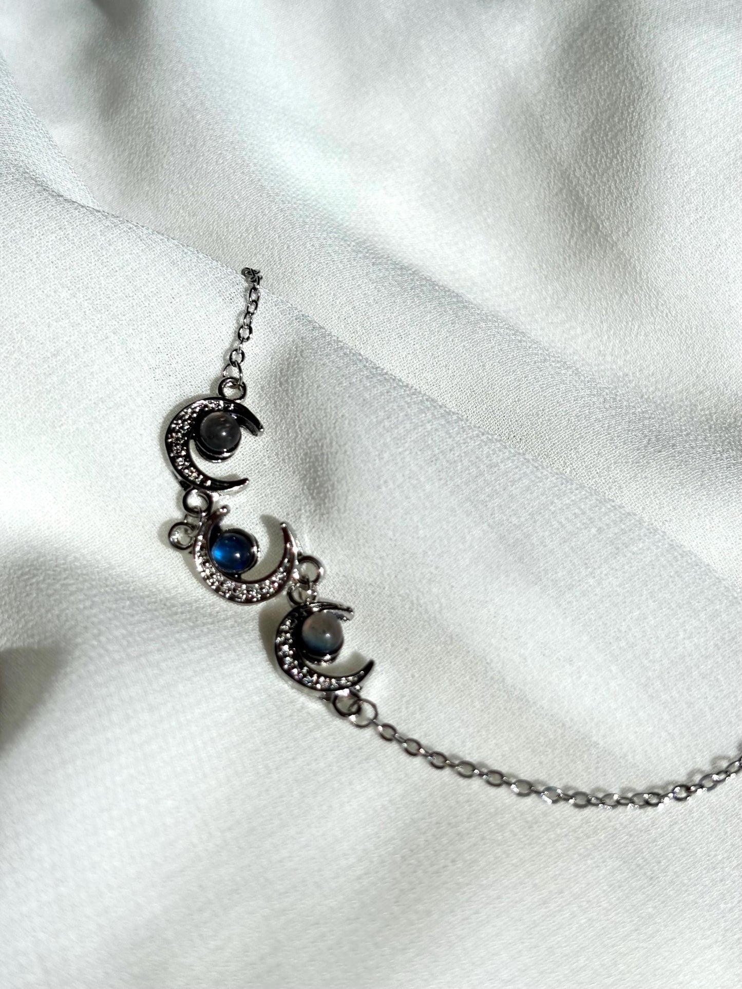 Celestial Moon and Sun Bracelet with 3 Labradorite Stones – Blue and Grey, Symbolizing Transformation and Magic