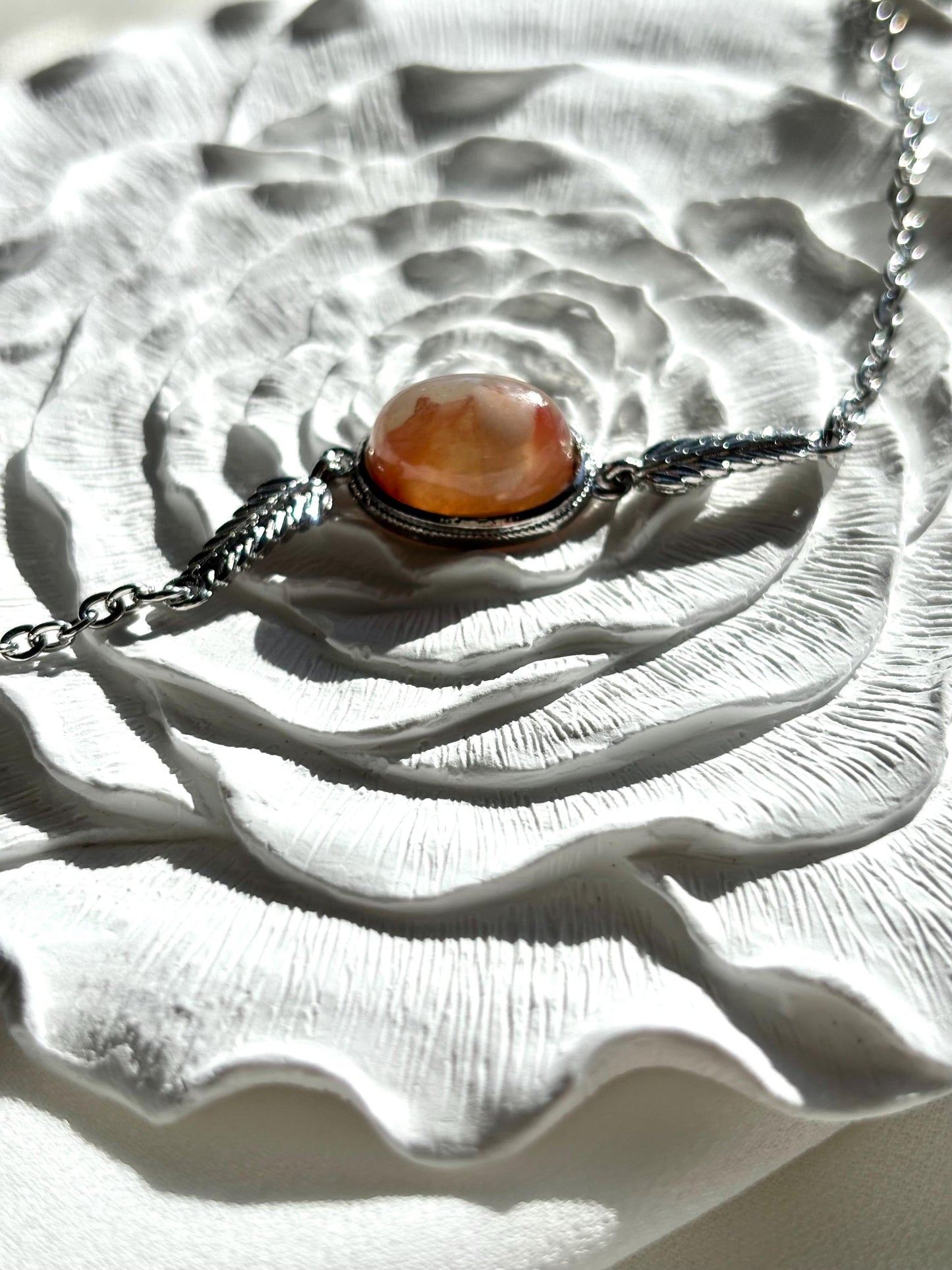 Peach Blossom Agate Bracelet – Nature-Inspired Elegance