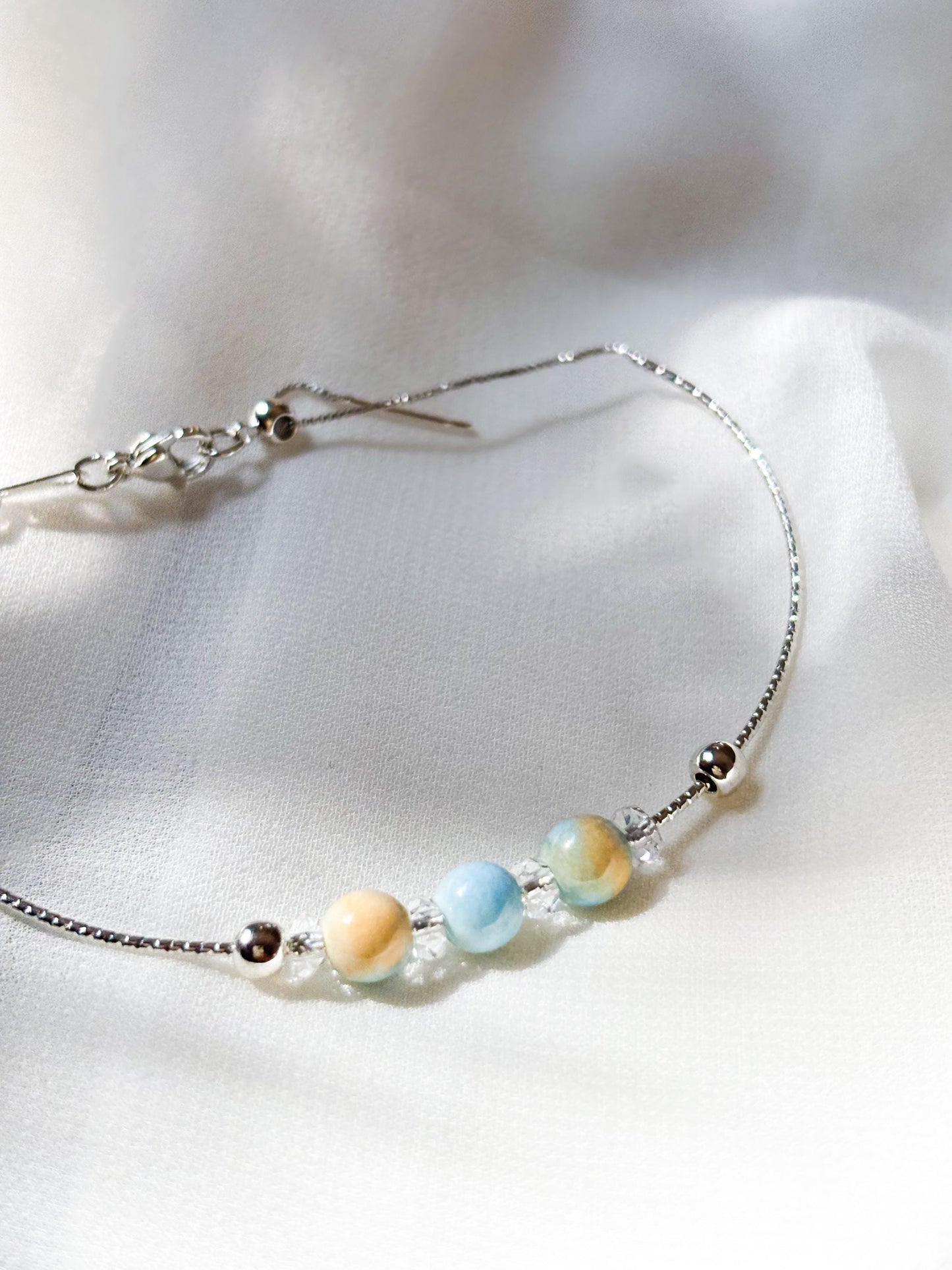 Vivid Harmony: Minimalist Dainty Alashan Agate & Clear Quartz Bangle