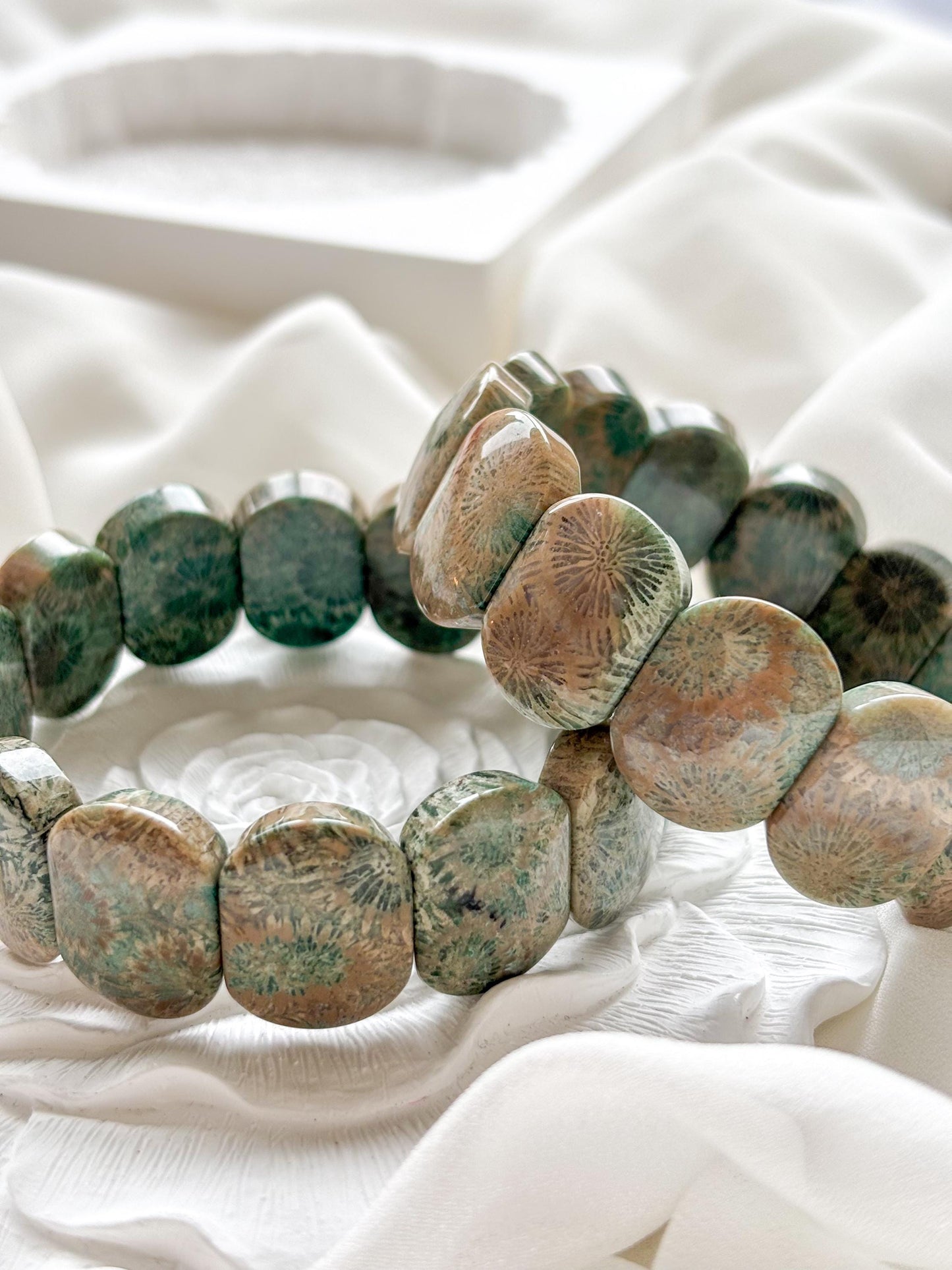 Amazon Canopy – Fossil Coral Daisy Bracelet