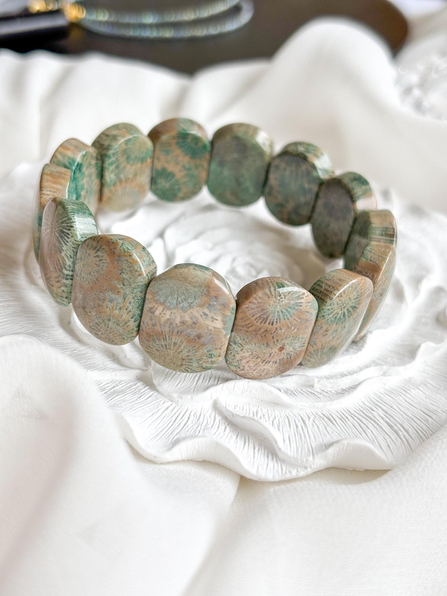 Amazon Canopy – Fossil Coral Daisy Bracelet