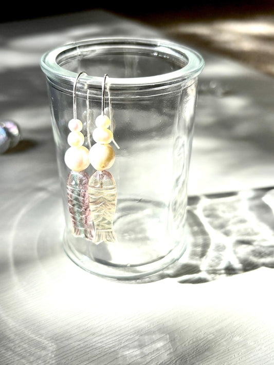 Bubble Breeze – Vertical Fish Earrings with Freshwater Pearls
