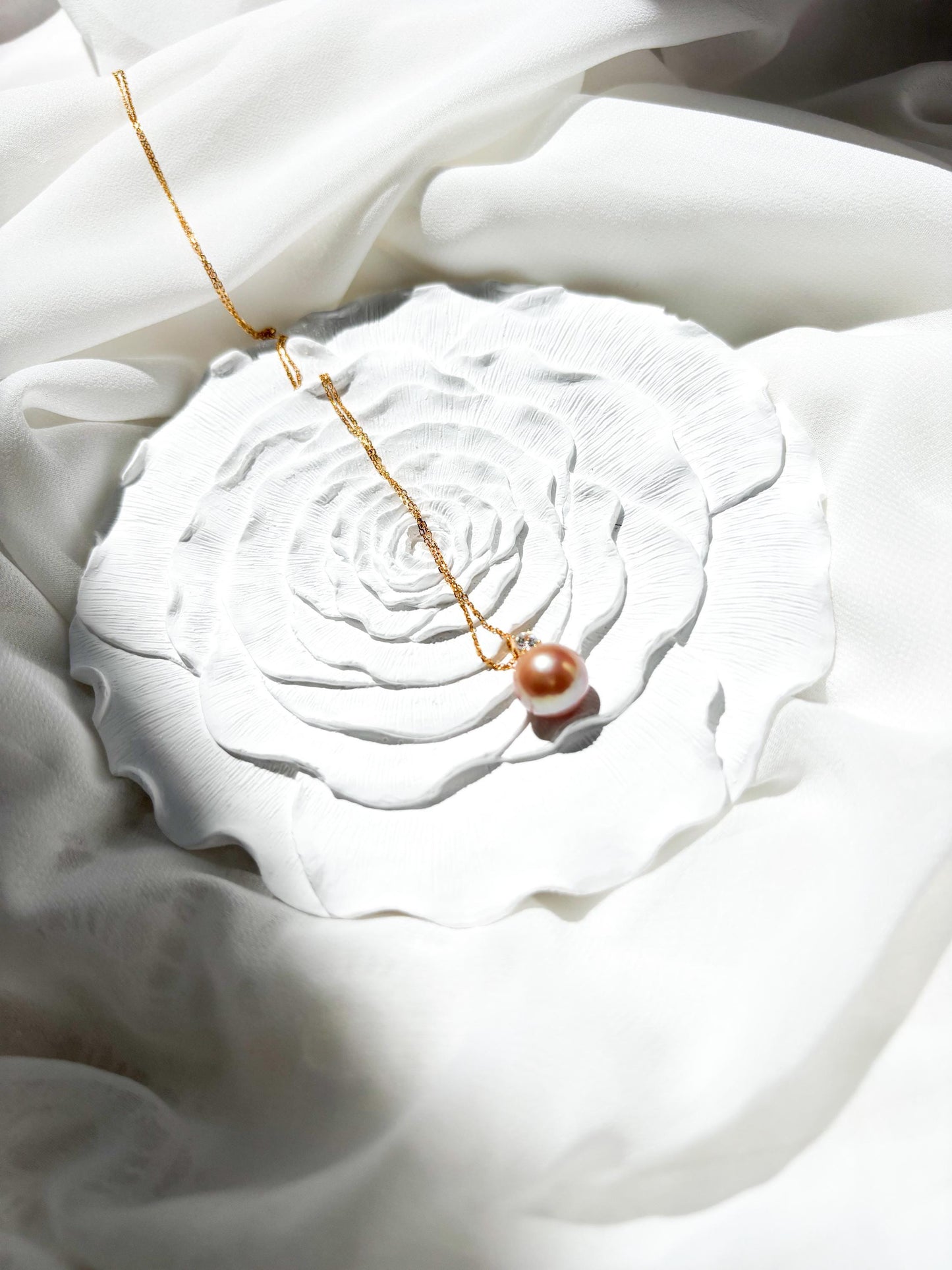 Celestial Bloom – Apricot Iridescence Pearl & Moissanite Pendant Necklace (AAA Luster) 925 Sterling Silver