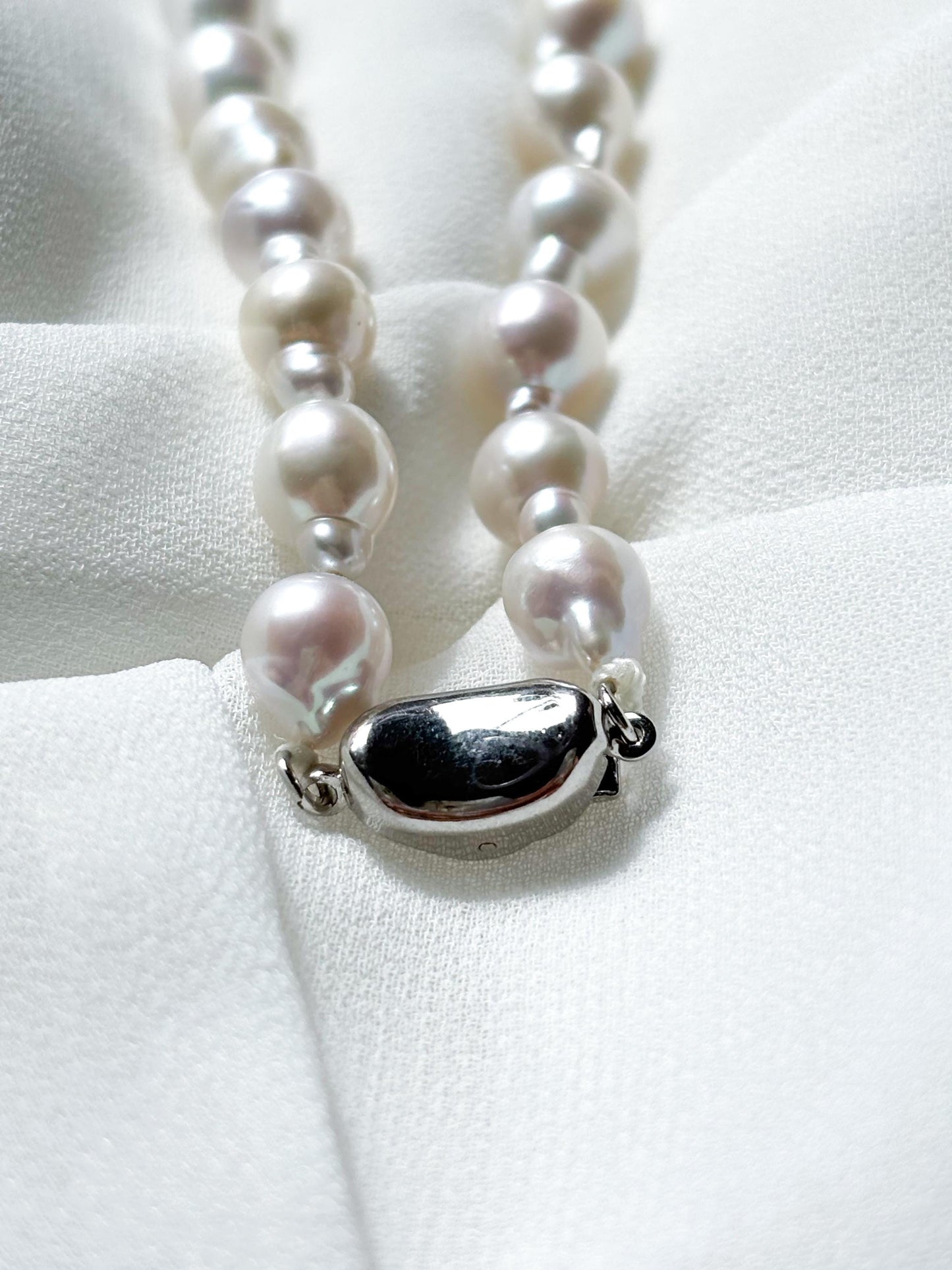 Moonlit Dew – White Baroque Teardrop Pearl Necklace (AAA Luster)