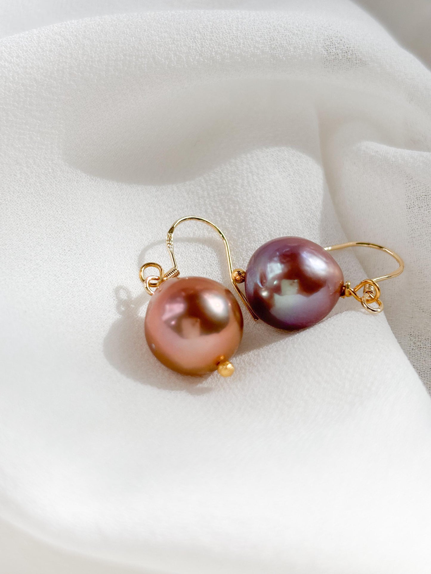 Twilight Harmony – Gold-Plated Edison Pearl Dangling Earrings