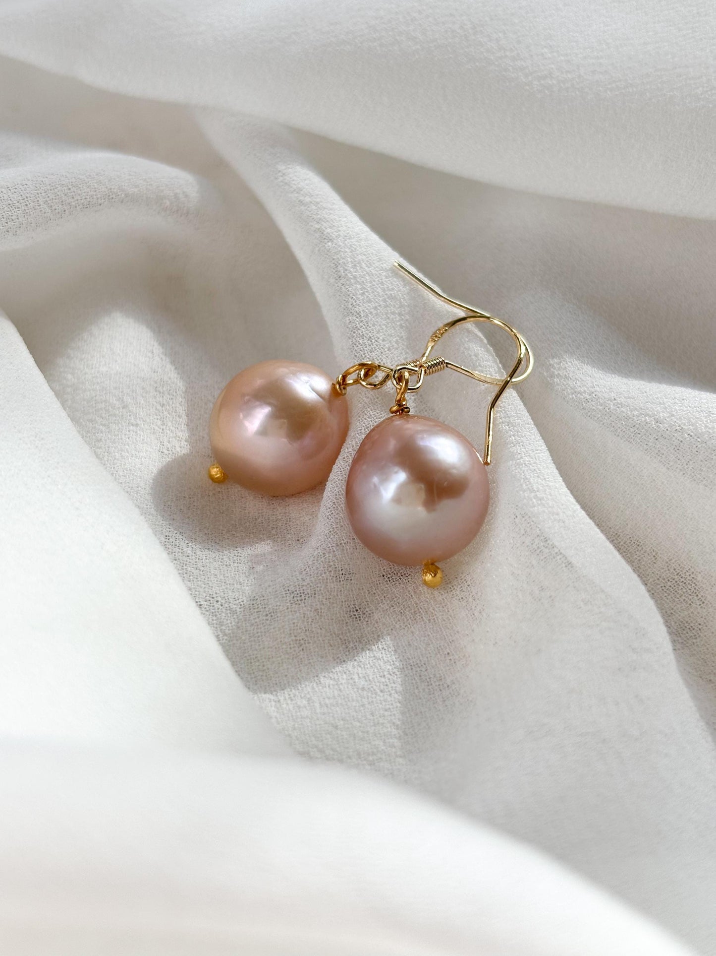 Peach Glow – Gold-Plated Edison Pearl Dangling Earrings