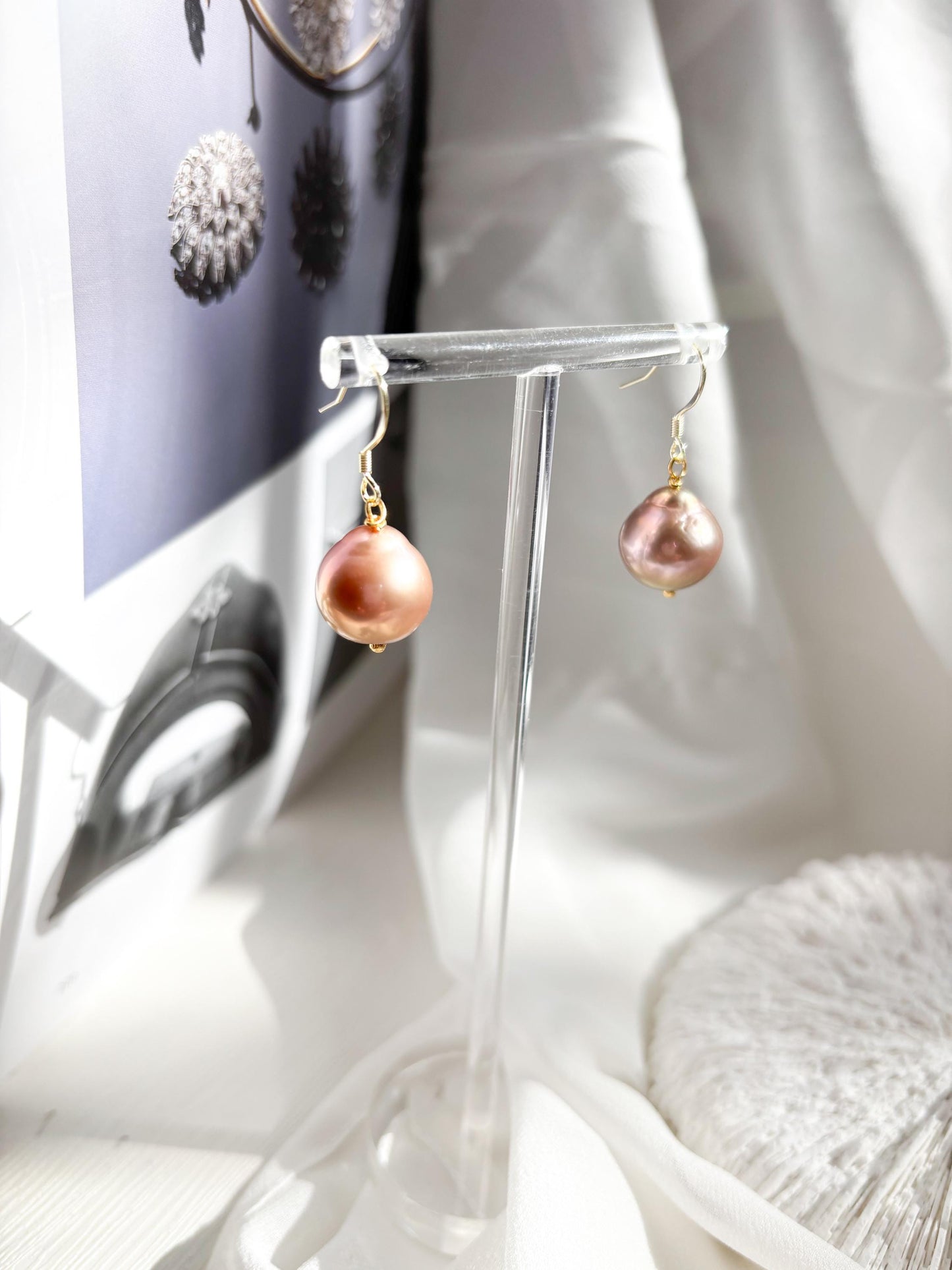 Sunset Glow – Gold-Plated Edison Pearl Dangling Earrings