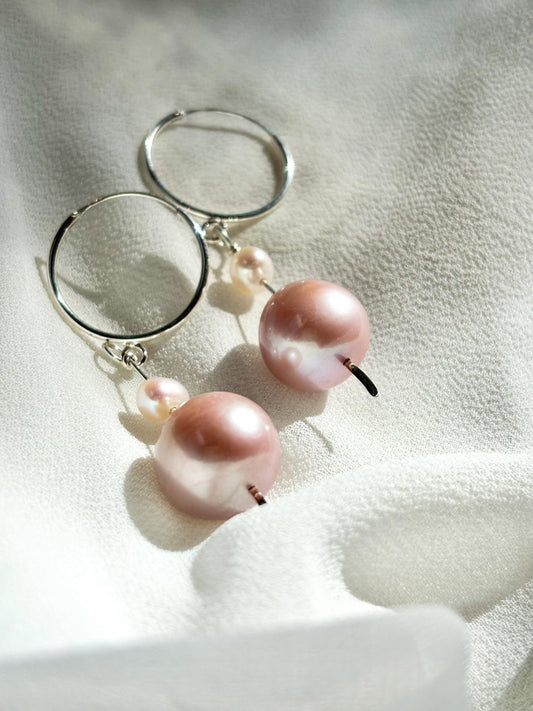 Snowy Whimsy – Sterling Silver Edison and Freshwater Pearl Huggie Earrings