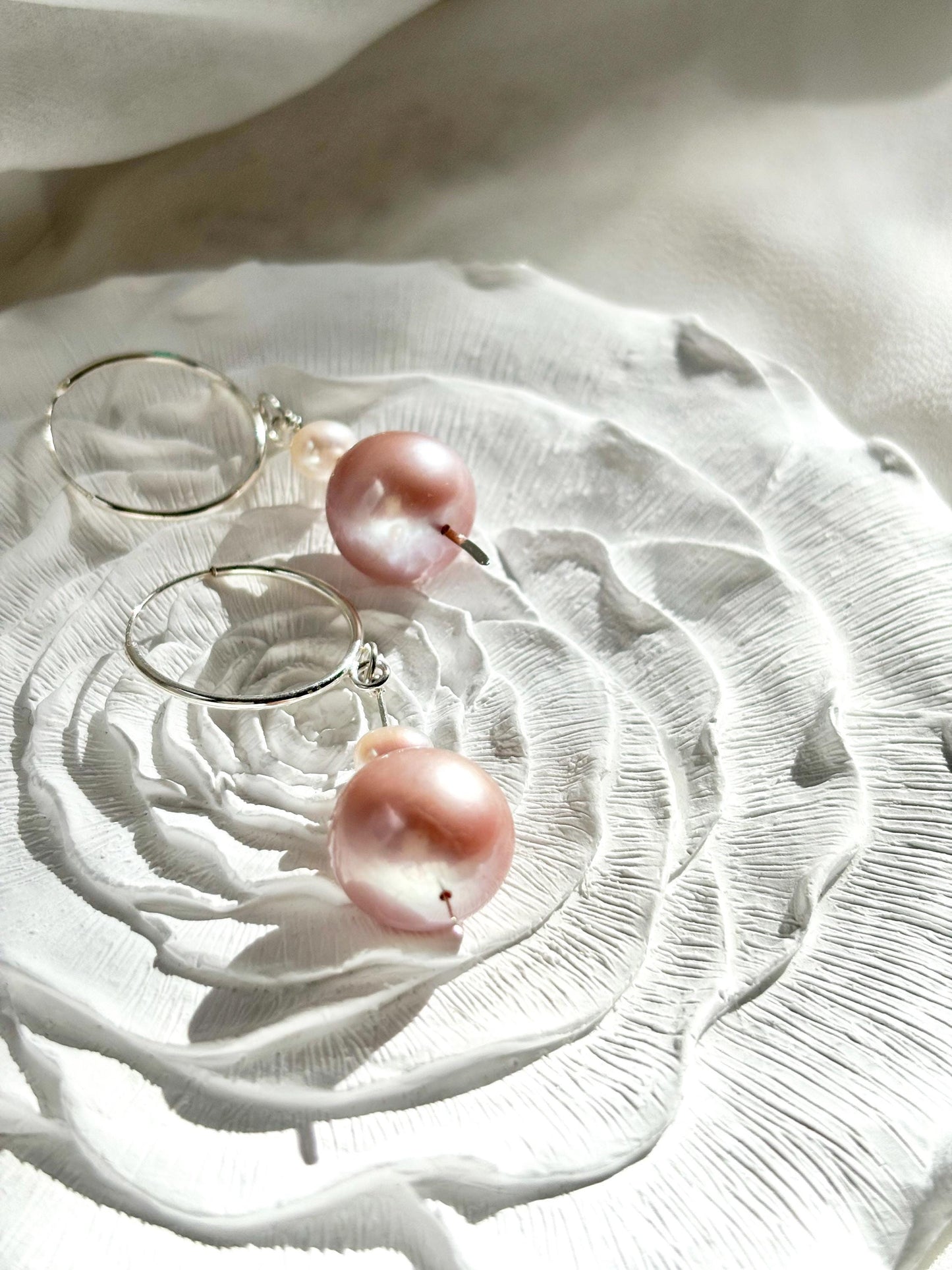 Snowy Whimsy – Sterling Silver Edison and Freshwater Pearl Huggie Earrings