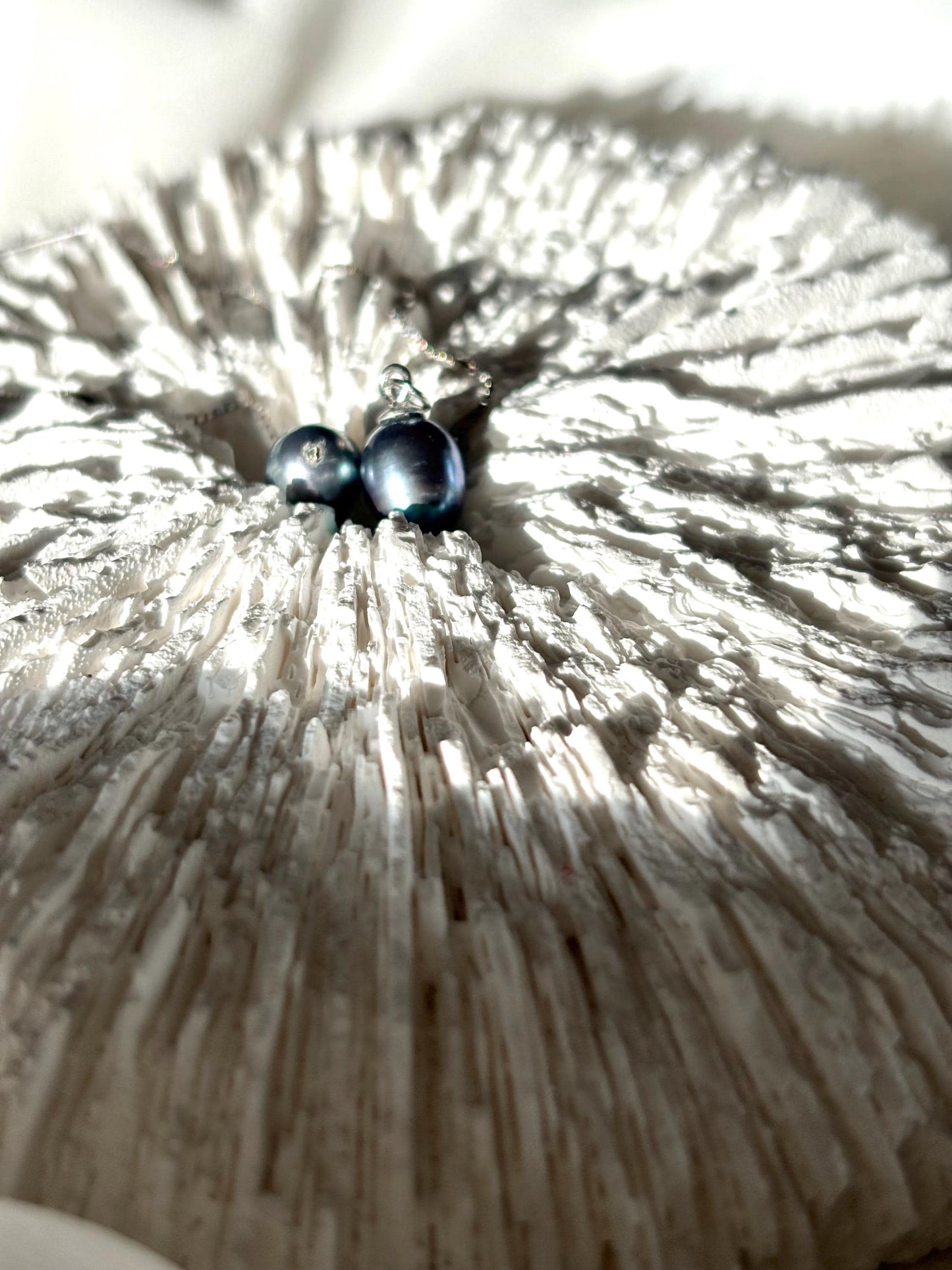 Tahitian Elegance – Adjustable Threader Pearl Earrings