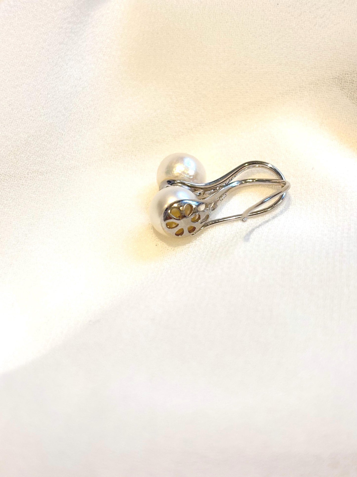 White Freshwater Pearl High Heel Earrings – 925 Sterling Silver