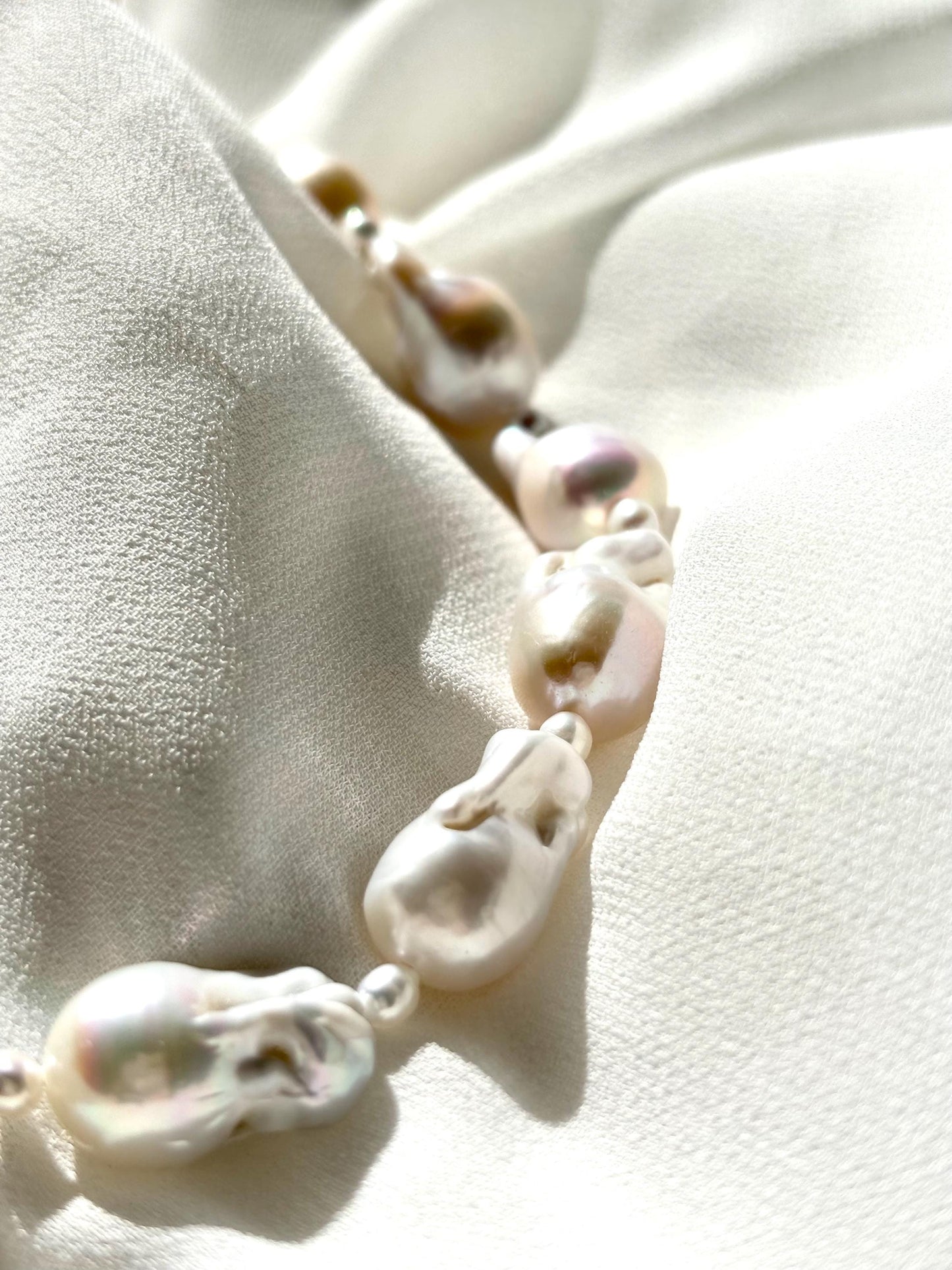 Mystic Ocean Tides – White Baroque Fish-Tail Pearl Necklace 925 Sterling Silver ( AA+ Luster )