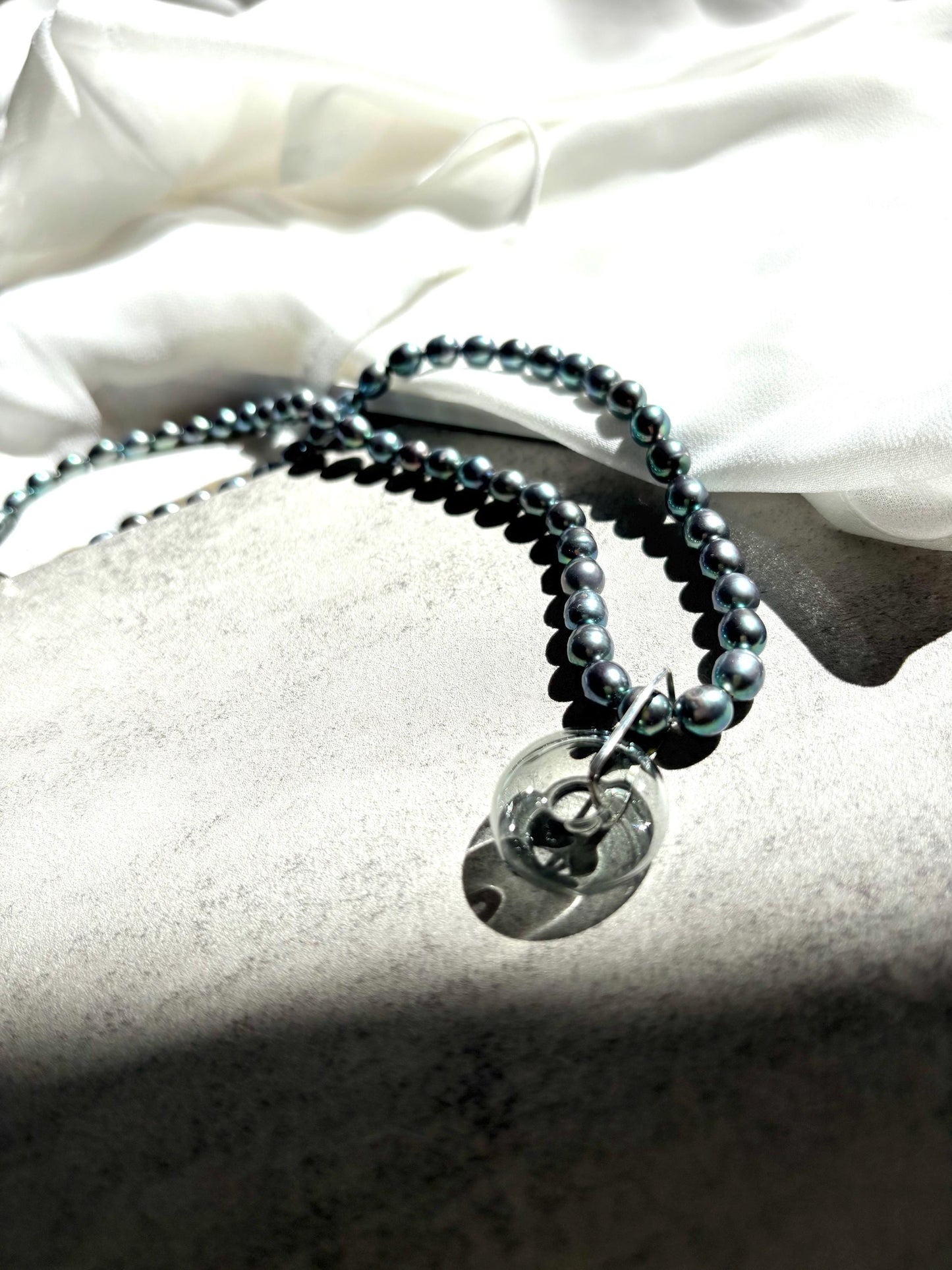 Midnight Aura – Tahitian Pearl Necklace & Earring Set