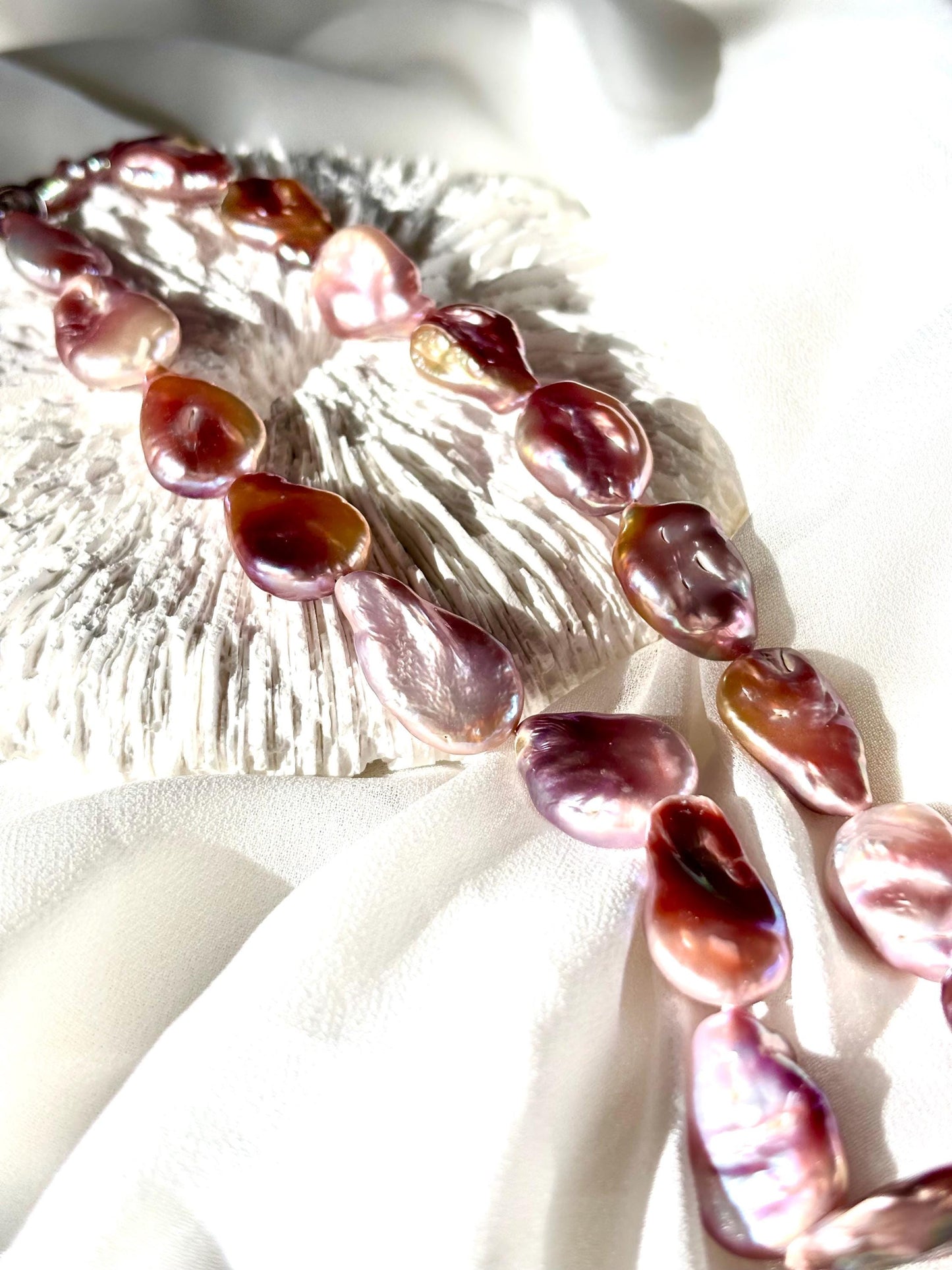 Aurora Drizzle – Iridescent Baroque Pearl Necklace