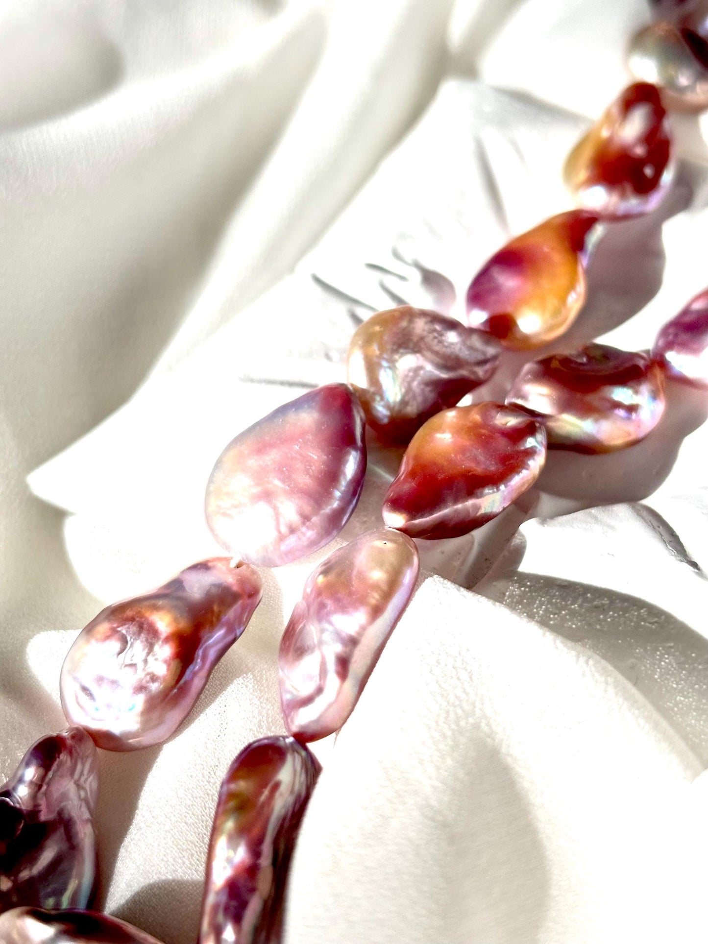 Aurora Drizzle – Iridescent Baroque Pearl Necklace