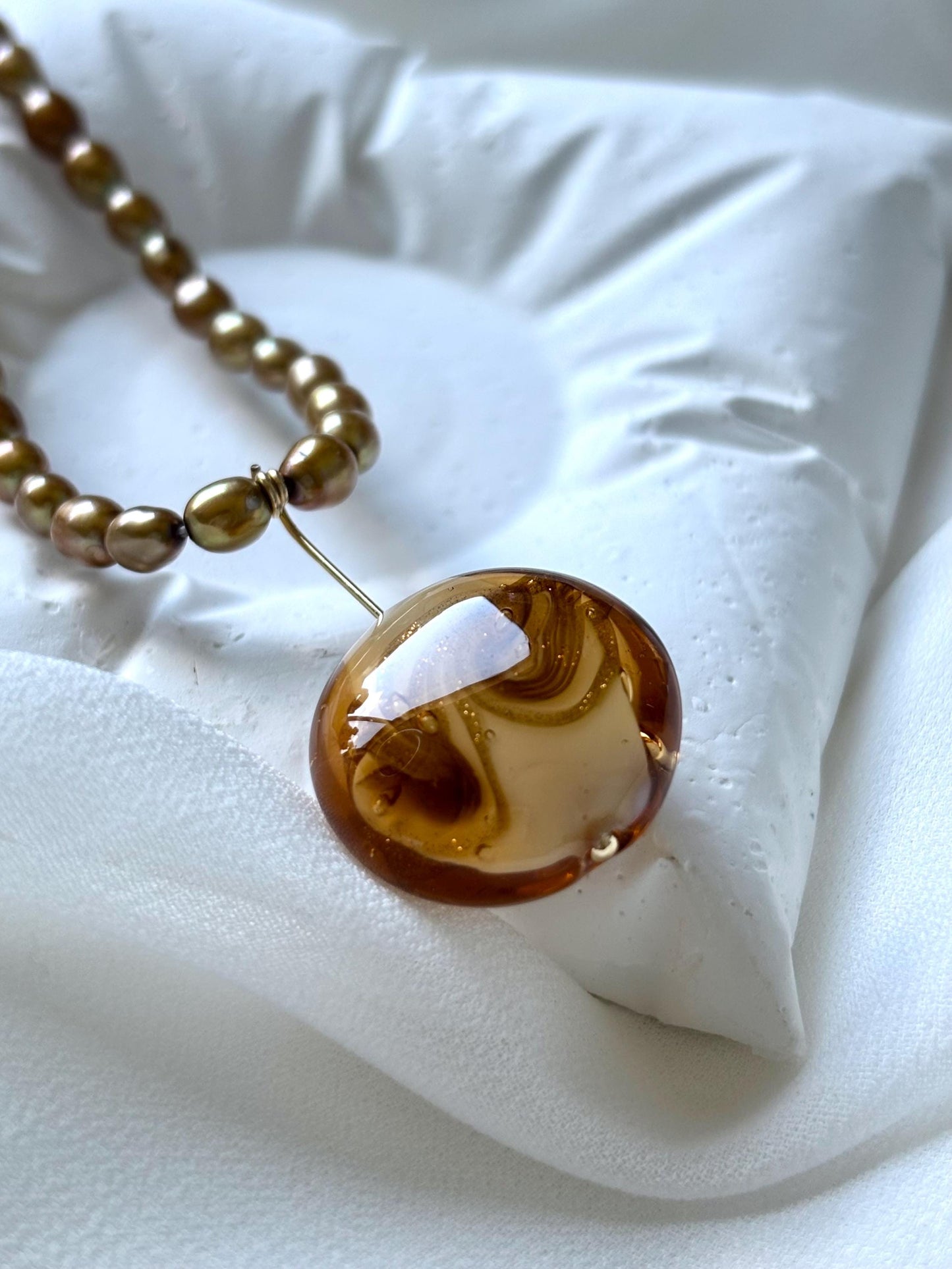 Caramel Latte: Afternoon Tea Bliss Pearl Necklace