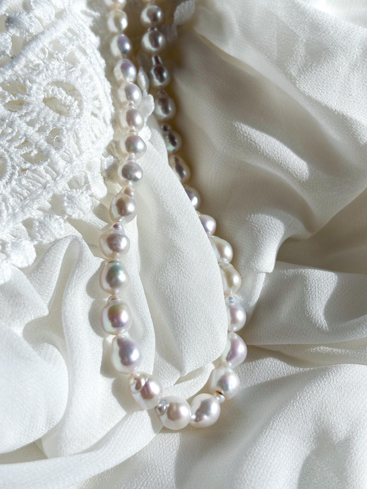 Moonlit Dew – White Baroque Teardrop Pearl Necklace (AAA Luster)
