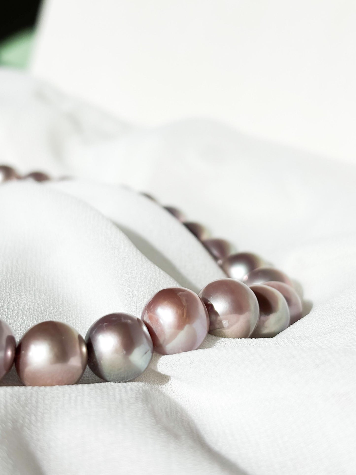 Moonlit Mist – Titanium Lavender Edison Pearl Necklace