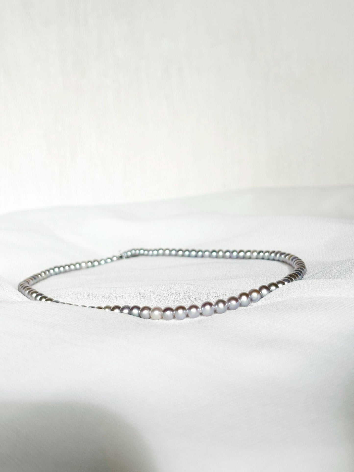 Moonlit Mist – Grey Pearl Necklace & Earrings Set – A Gift of Grace and Radiance