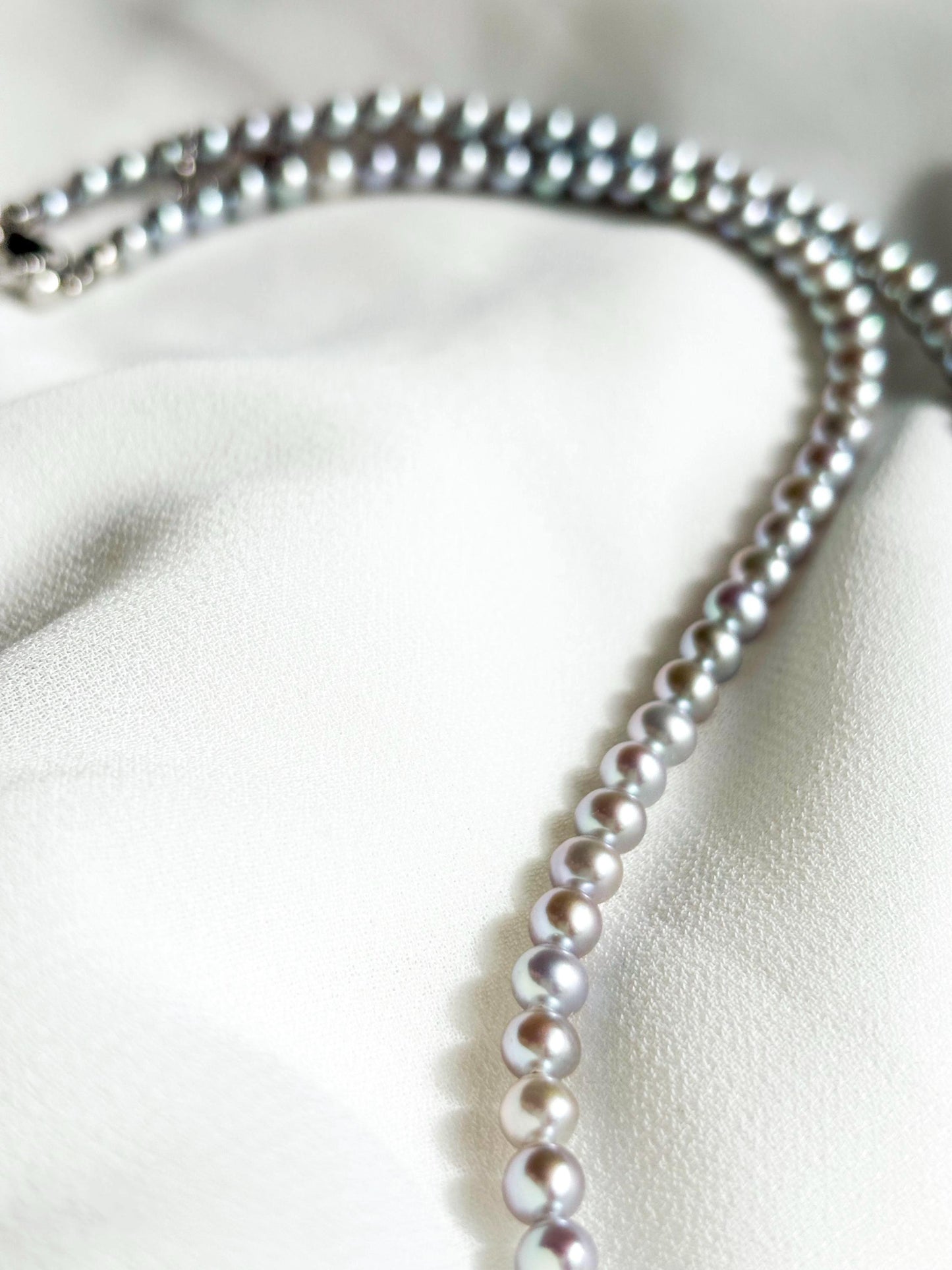 Moonlit Mist – Grey Pearl Necklace & Earrings Set – A Gift of Grace and Radiance