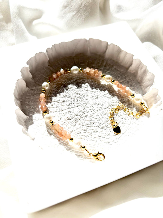 Golden Dawn – Freshwater Pearl & Sunstone Bracelet