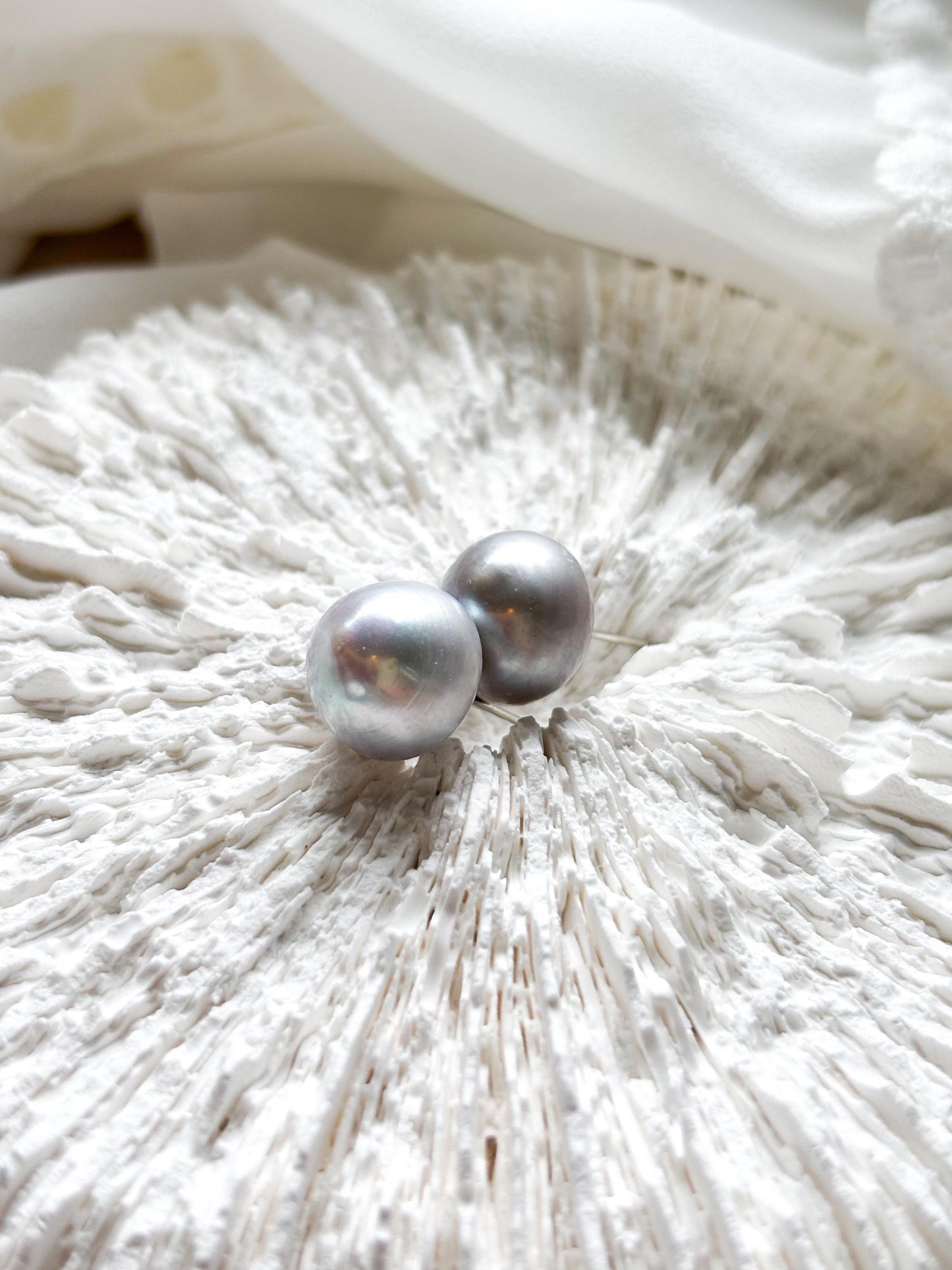 Moonlit Dew – Matte Grey Baroque Pearl Stud Earrings