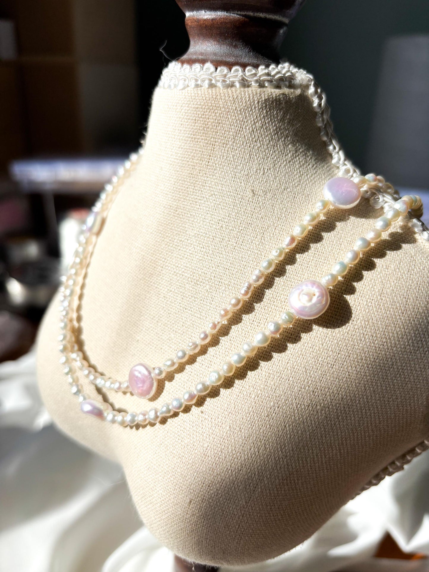 Moonveil – Layered Teardrop & Coin Pearl Necklace