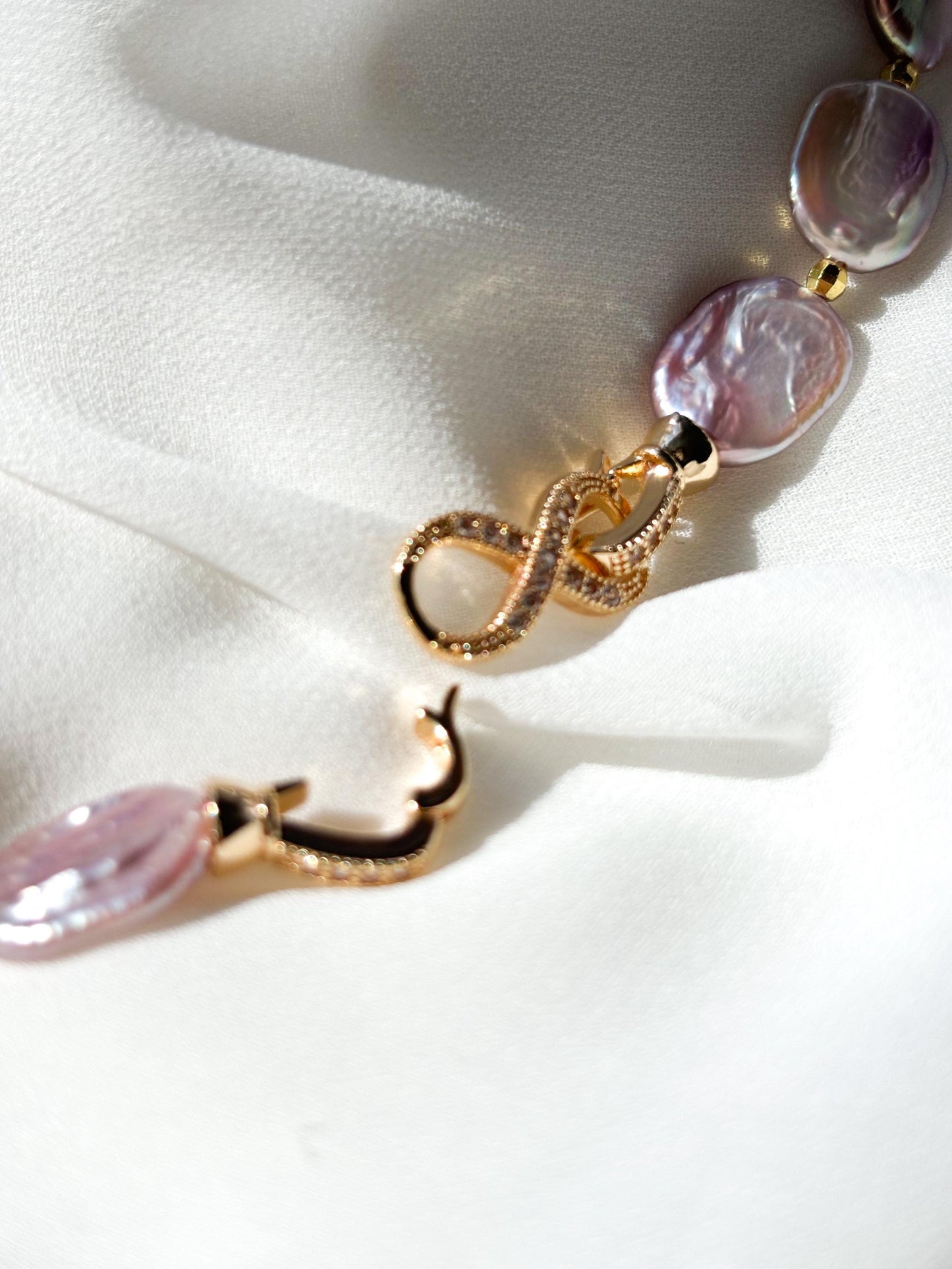 Twilight Aura – Purple Baroque Coin Pearl Necklace with Gold Accents