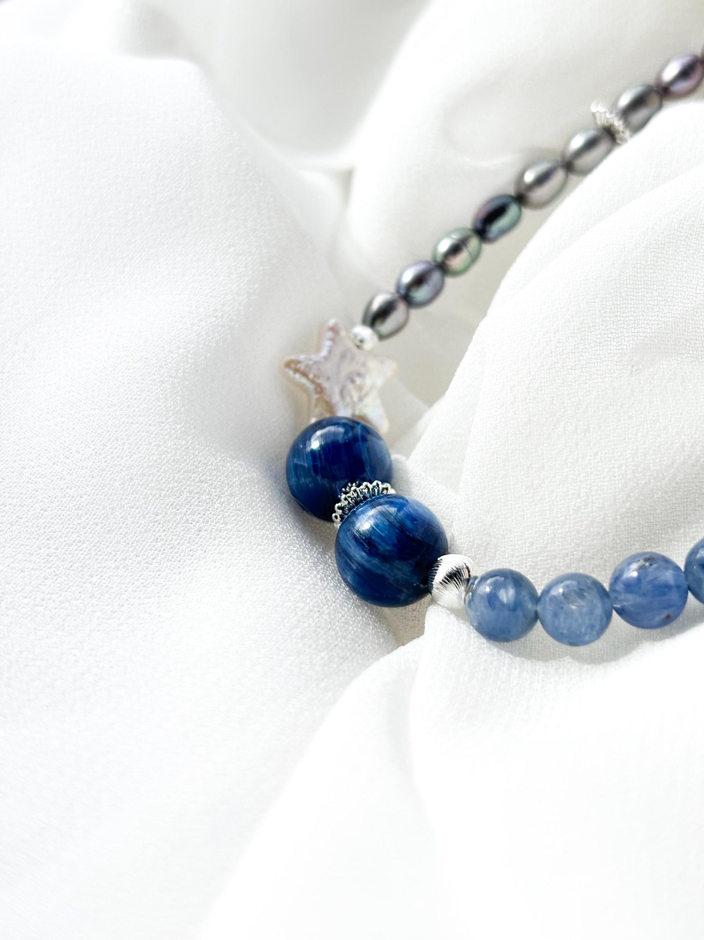 Ocean Star – Blue Kyanite & Silver-Grey Pearl Necklace