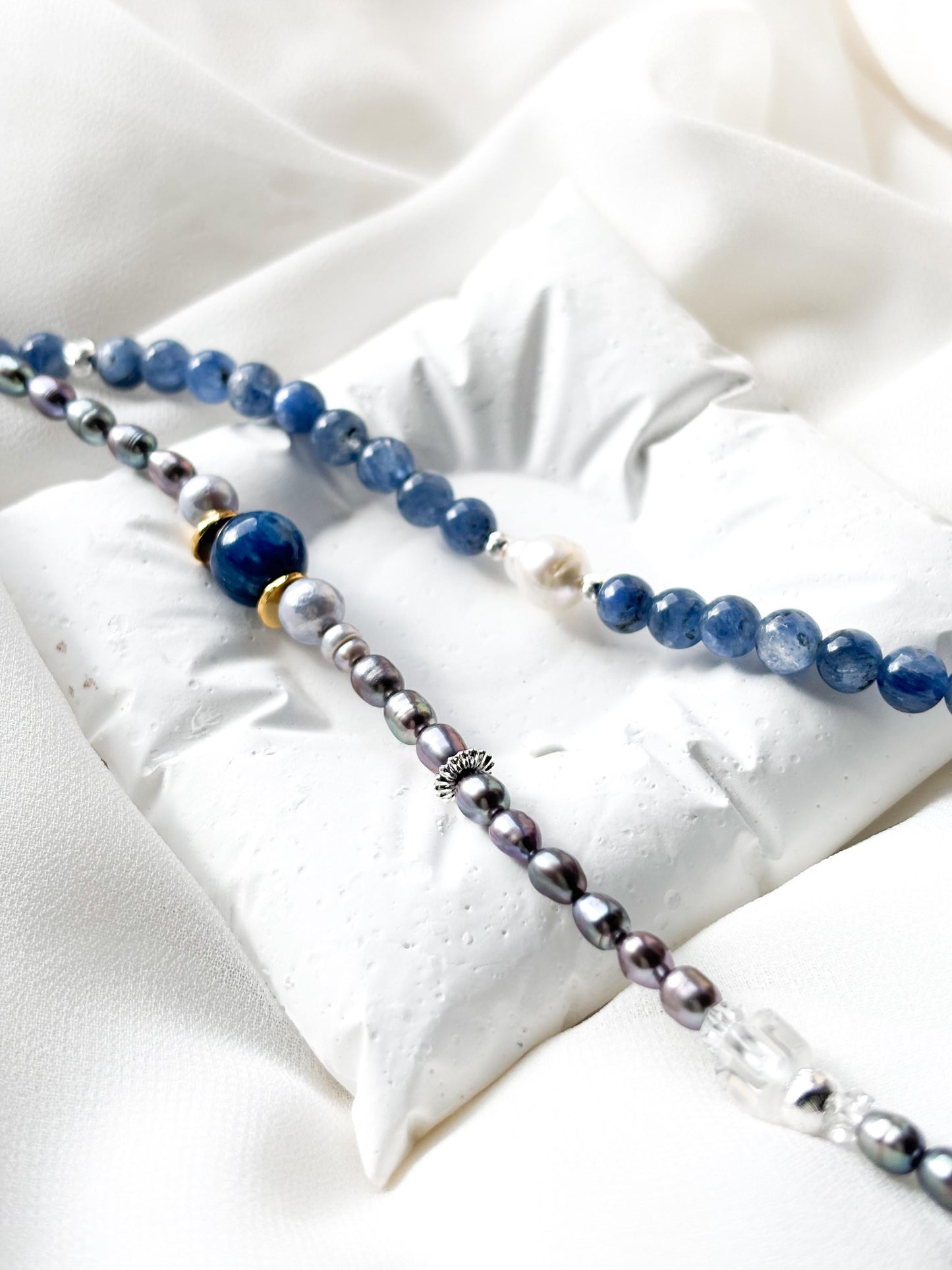 Ocean Star – Blue Kyanite & Silver-Grey Pearl Necklace