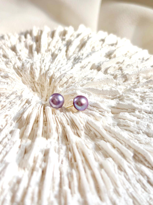 Lavender Glow – Sterling Silver Pearl Stud Earrings