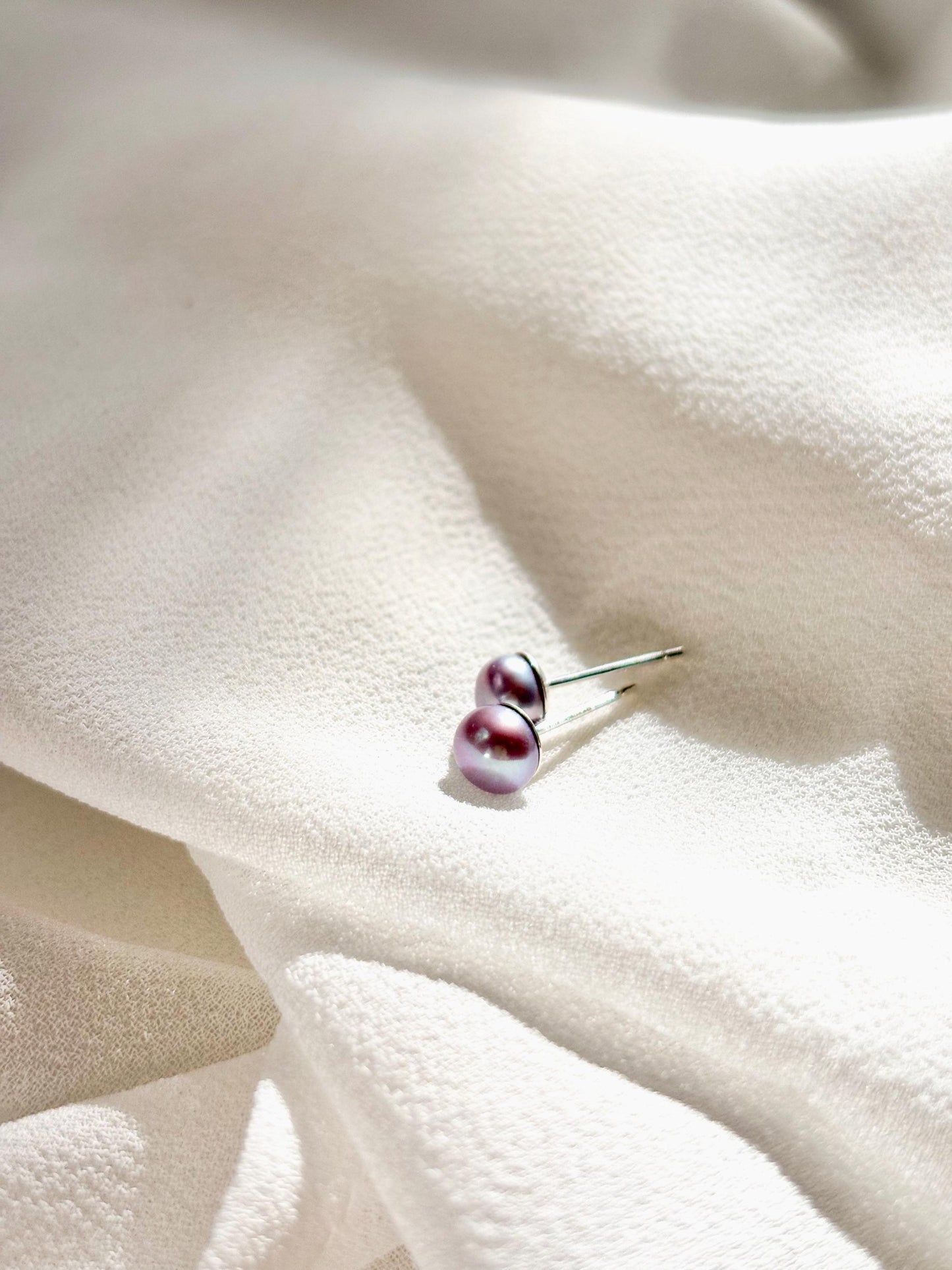 Lavender Glow – Sterling Silver Pearl Stud Earrings