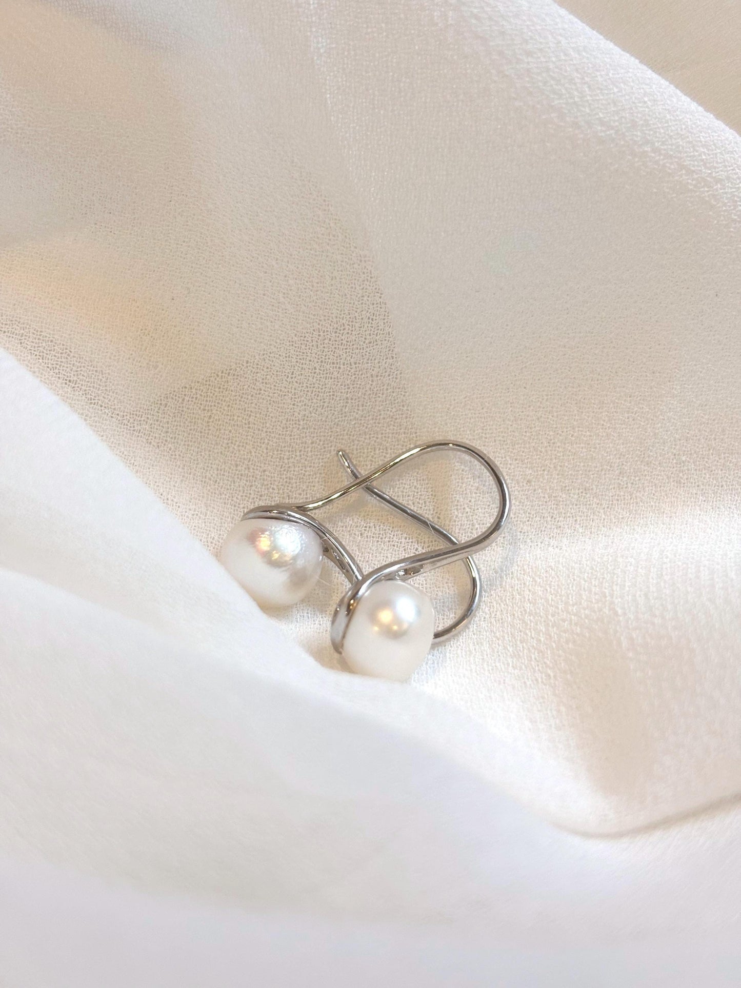 White Freshwater Pearl High Heel Earrings – 925 Sterling Silver