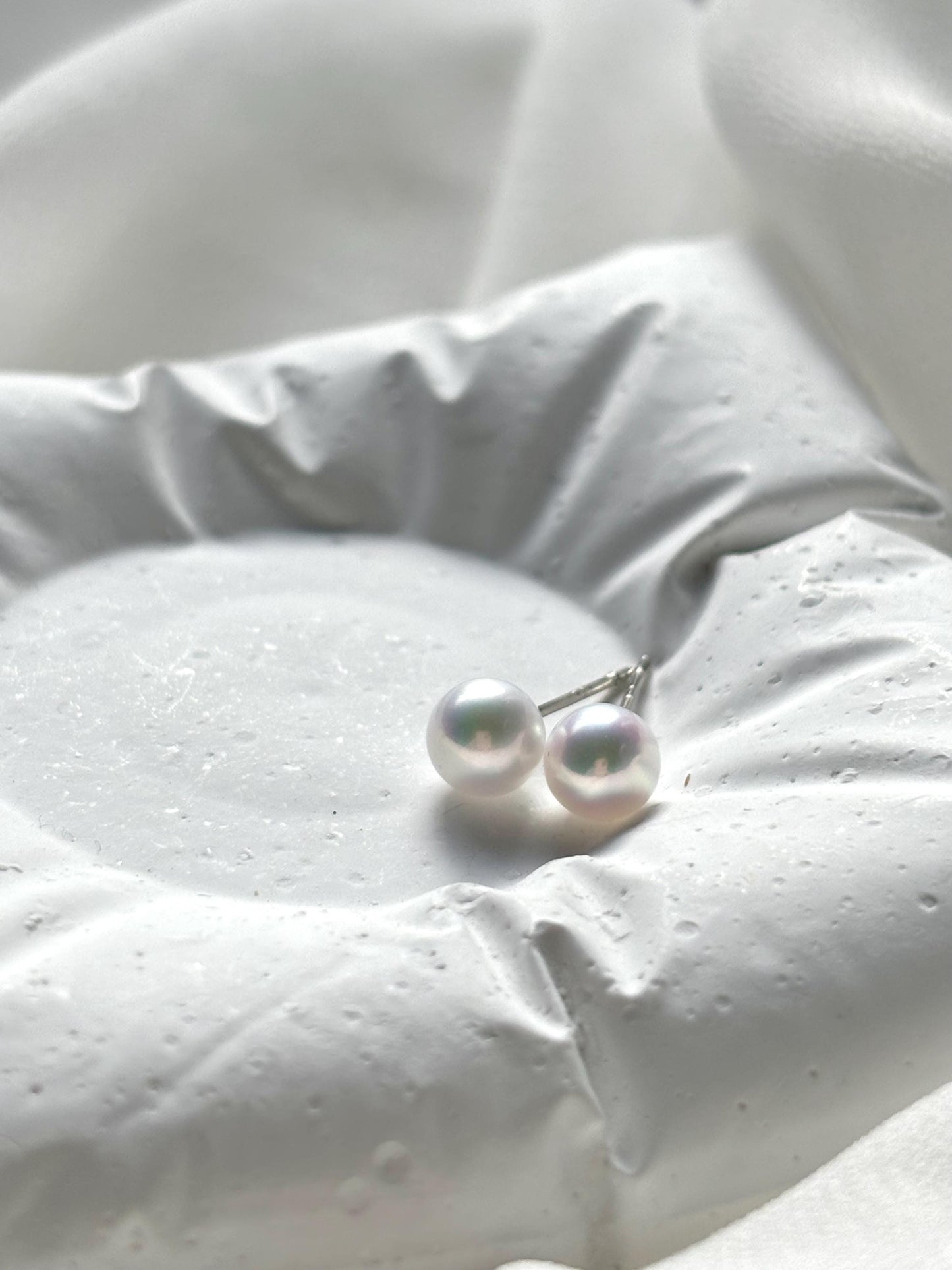 Celestial Mist – White Freshwater Pearl Stud Earrings (AAA Luster)
