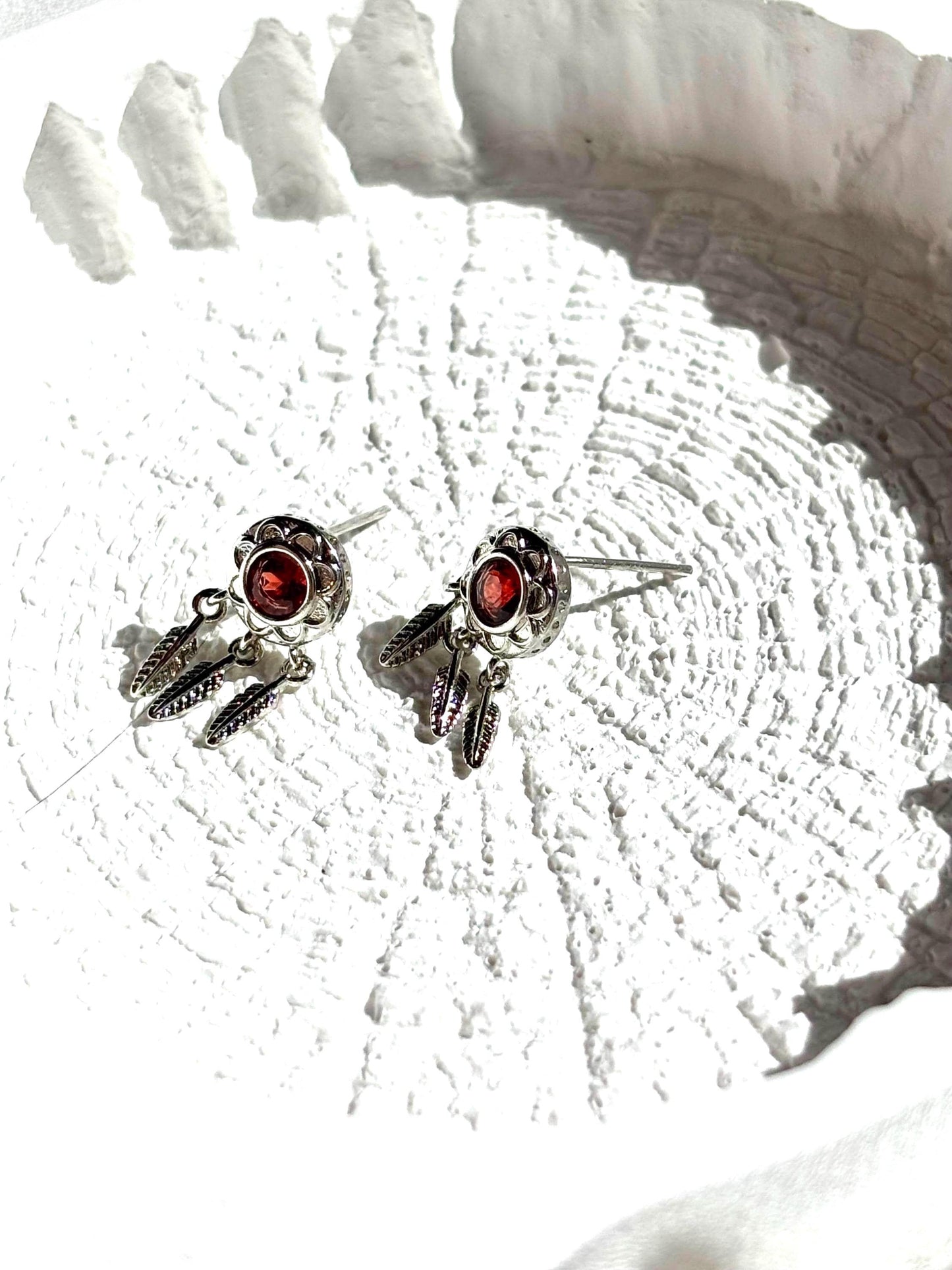 Dream of Fire – Garnet Dream Catcher Stud Earrings