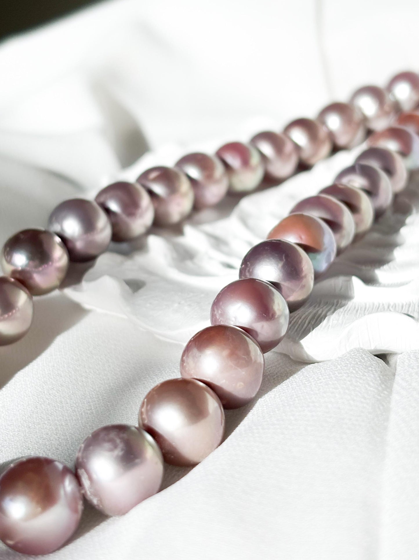 Moonlit Mist – Titanium Lavender Edison Pearl Necklace