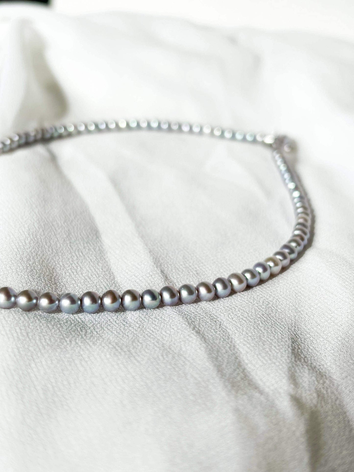 Moonlit Mist – Grey Pearl Necklace & Earrings Set – A Gift of Grace and Radiance