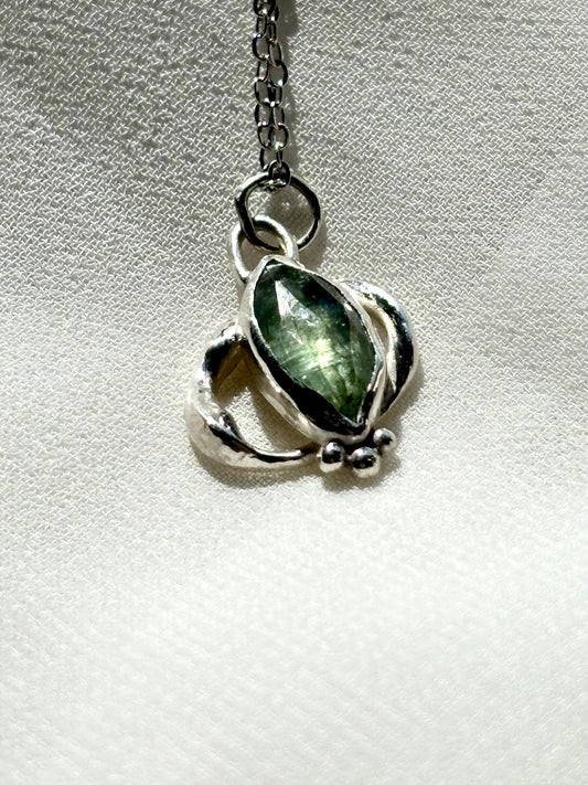 Forest Whisper – Green Apatite Marquise Cut Pendant Necklace